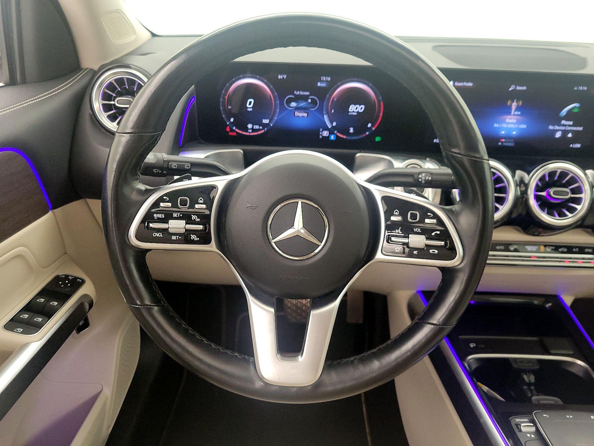 Thumbnail: 2023 Mercedes-Benz GLB - 10