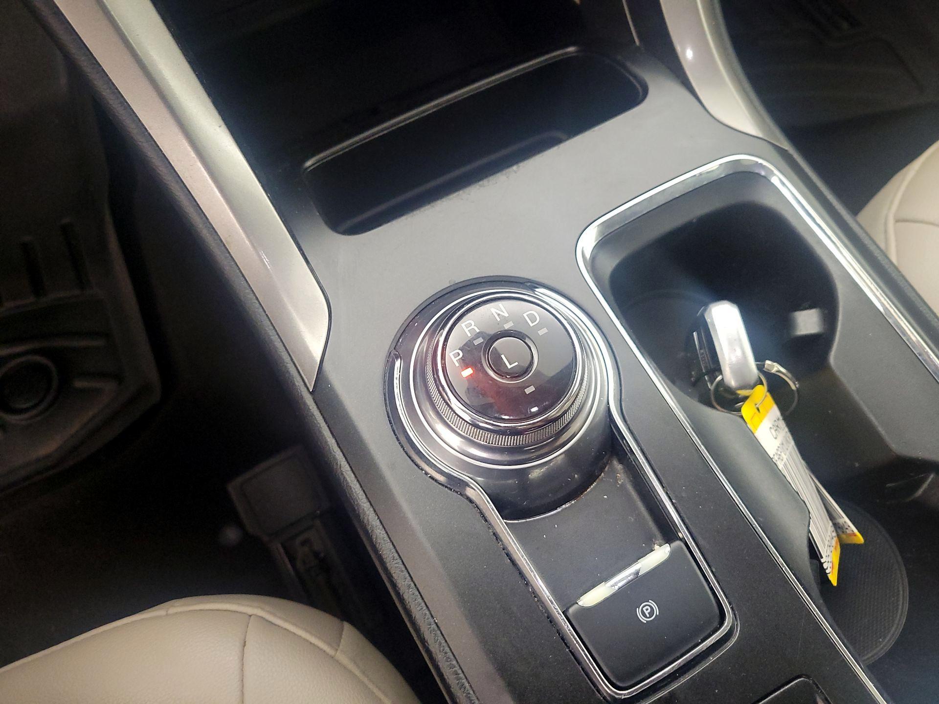 Thumbnail: 2019 Ford Fusion - 18