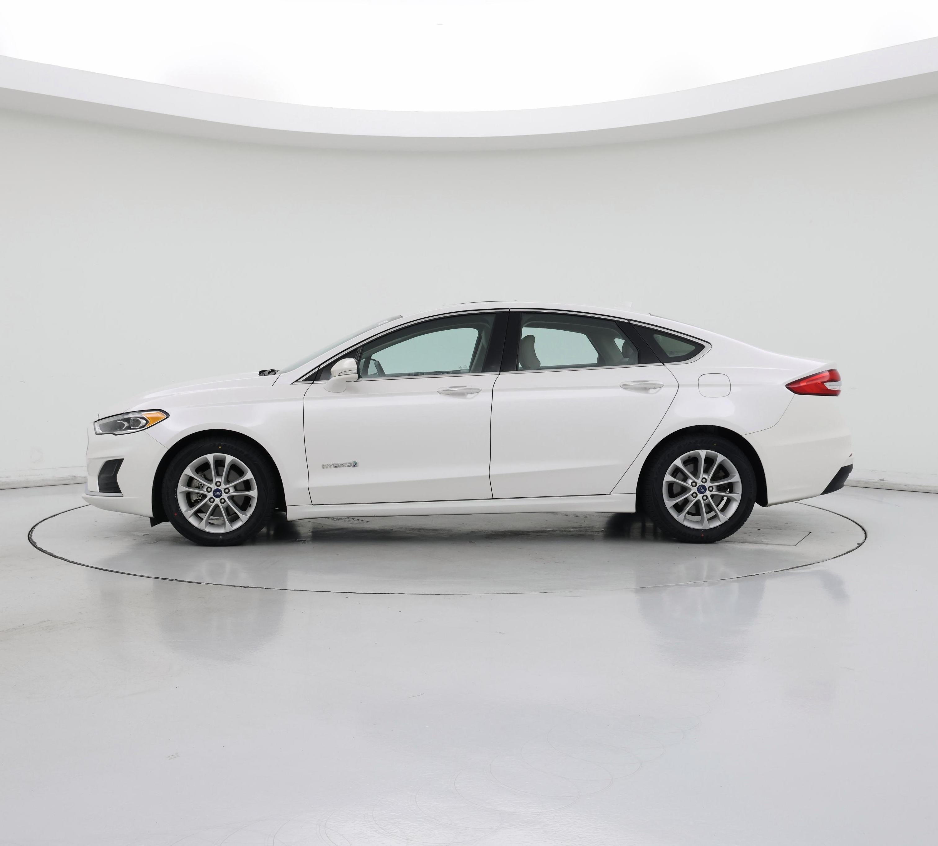 Thumbnail: 2019 Ford Fusion - 3