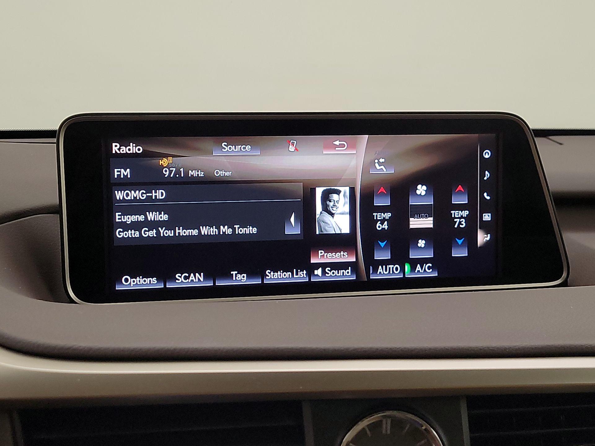 Thumbnail: 2019 Lexus RX - 16