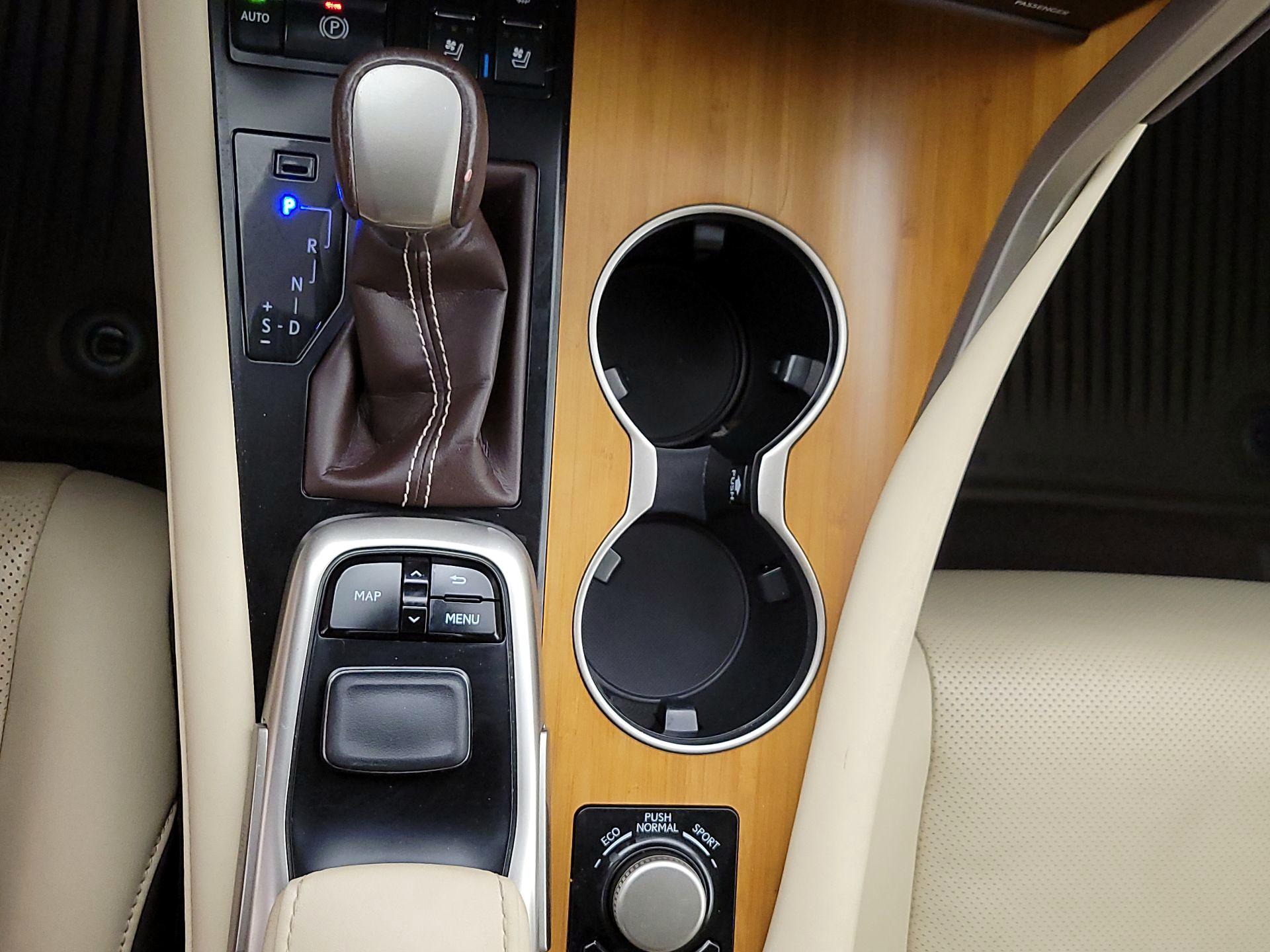 Thumbnail: 2019 Lexus RX - 18