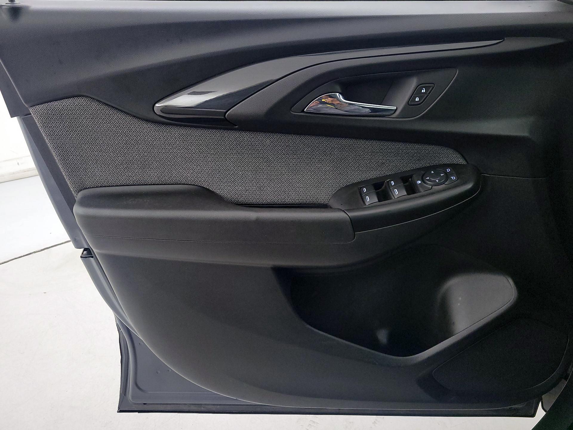 Thumbnail: 2021 Chevrolet TrailBlazer - 12