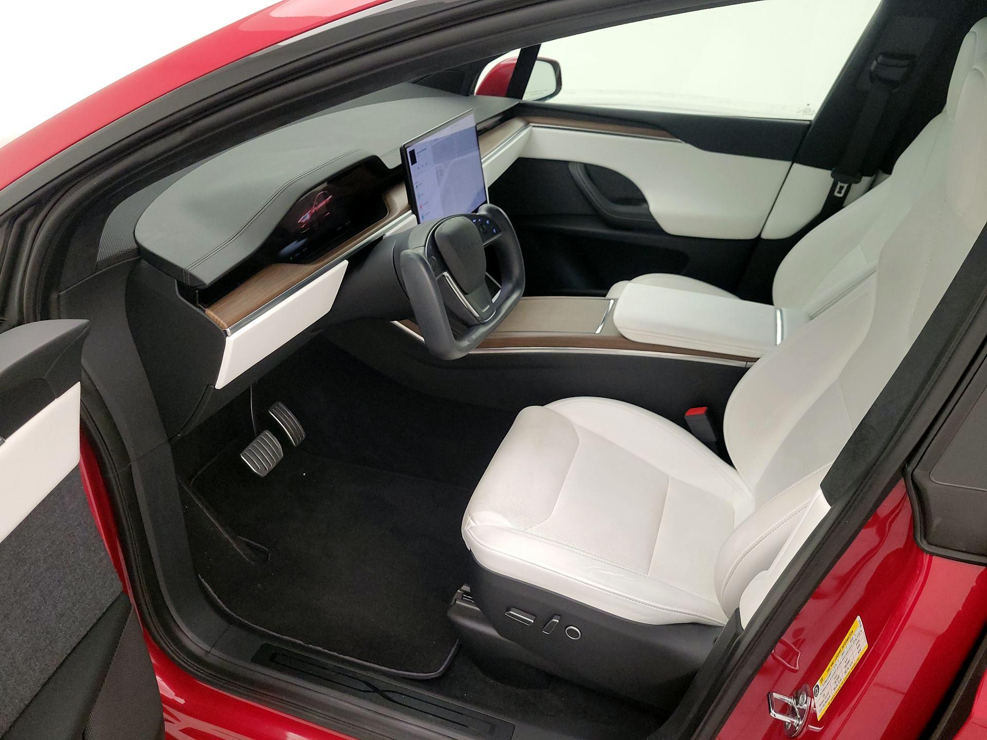 Thumbnail: 2023 Tesla Model X - 11