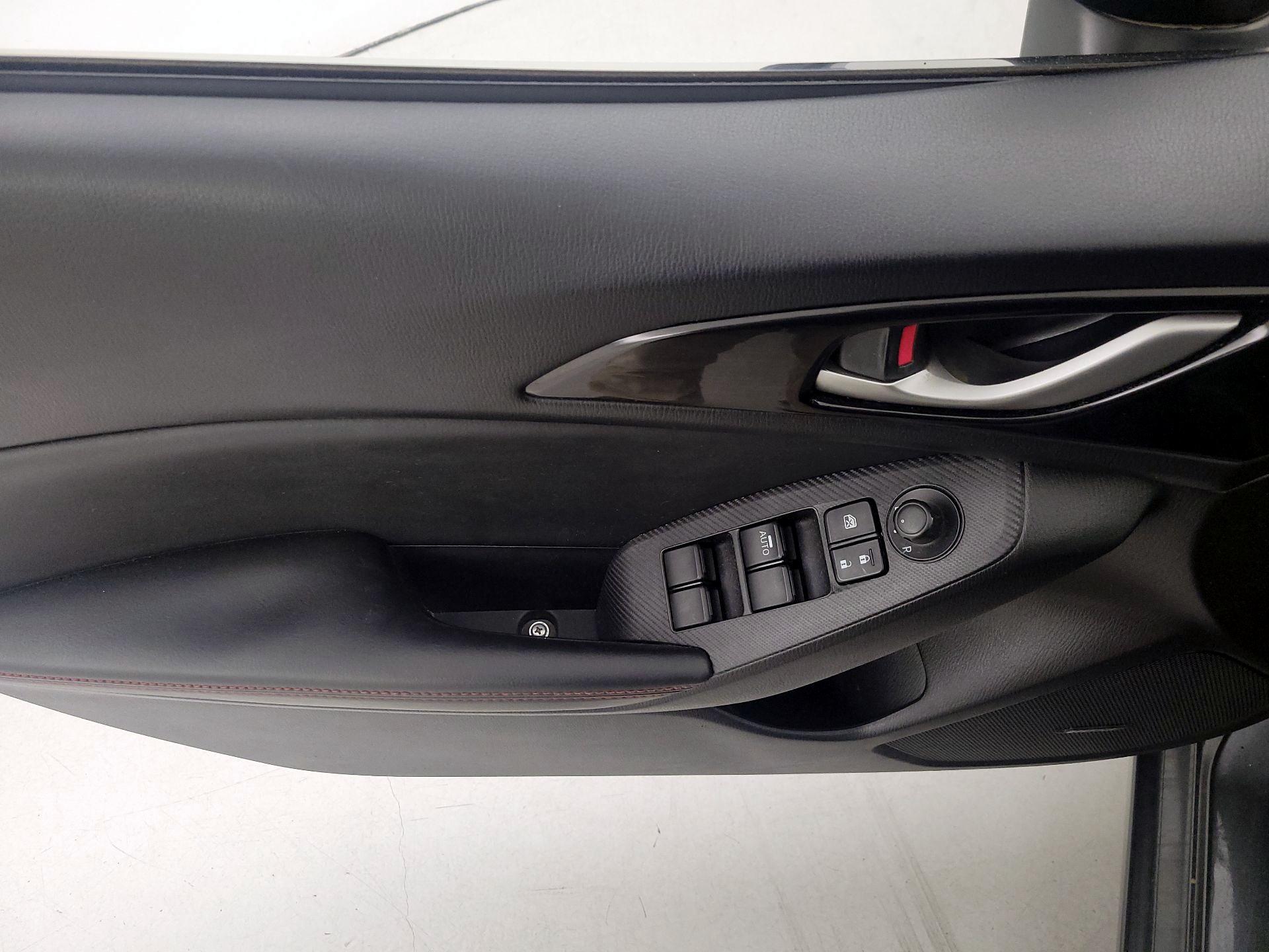 Thumbnail: 2015 Mazda Mazda3 - 12