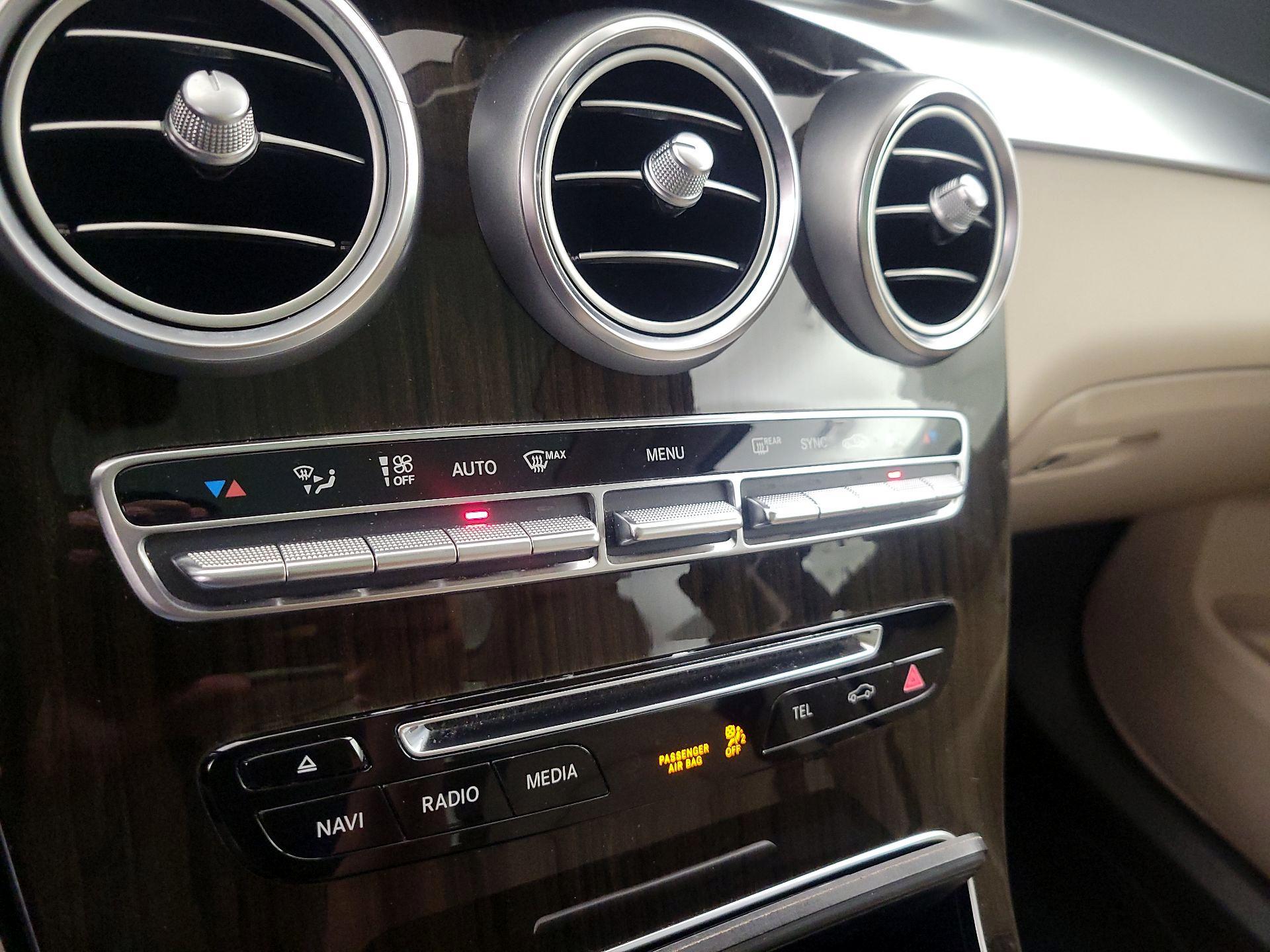 Thumbnail: 2017 Mercedes-Benz GLC - 17