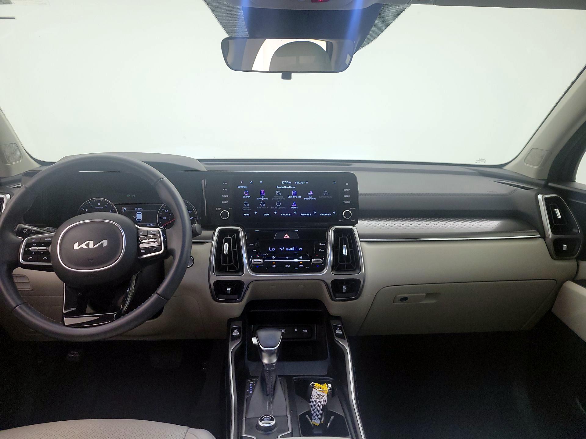 Thumbnail: 2023 Kia Sorento - 9
