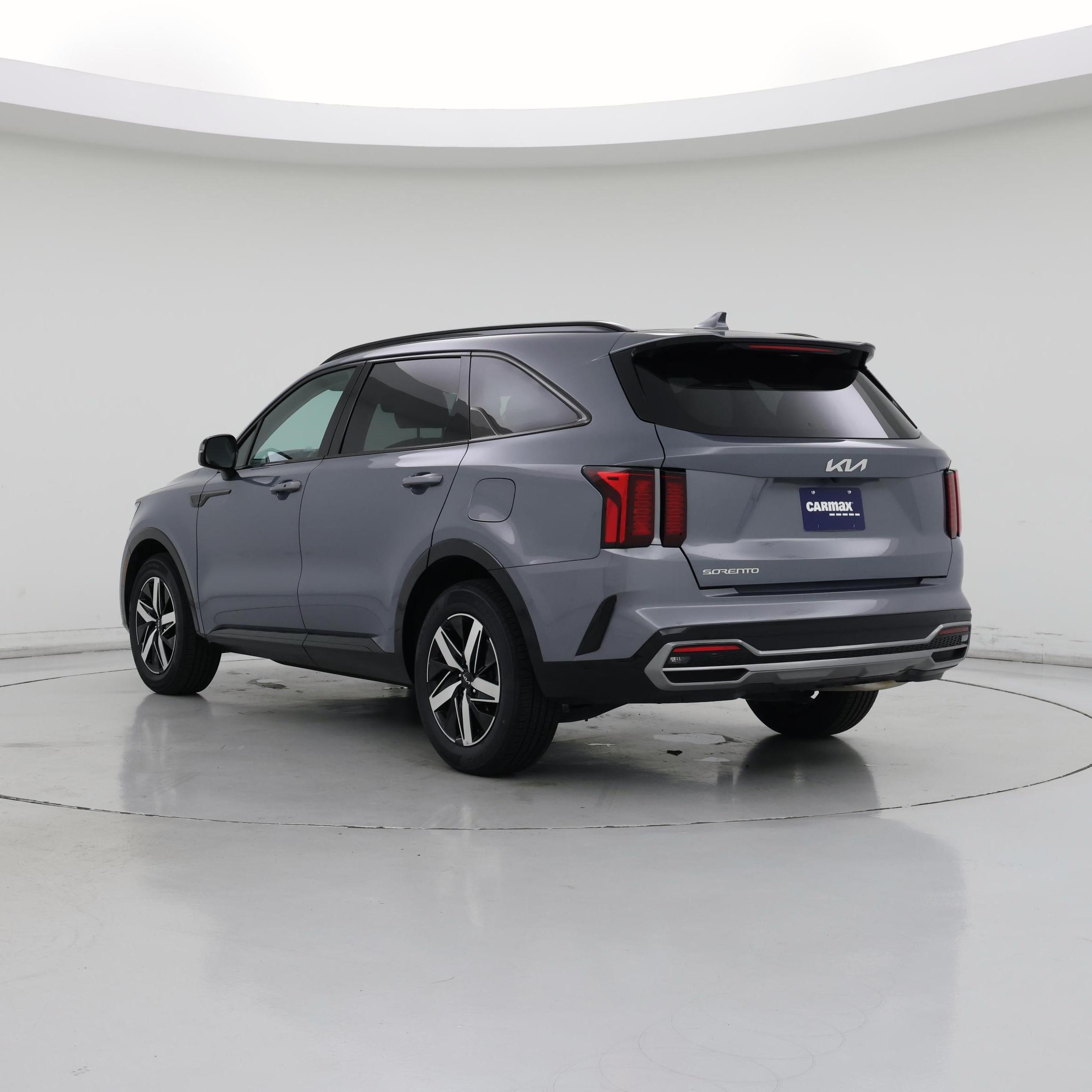 Thumbnail: 2023 Kia Sorento - 2