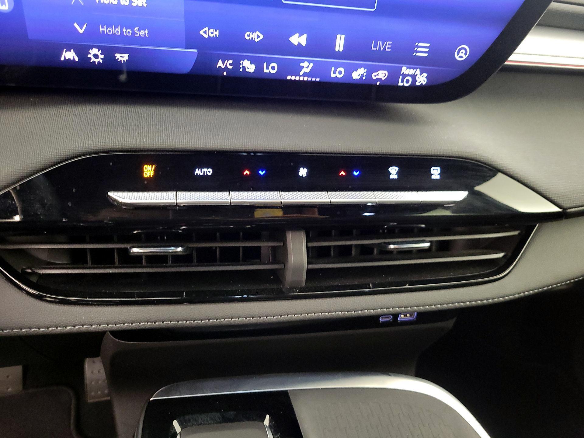 Thumbnail: 2025 Buick Enclave - 16