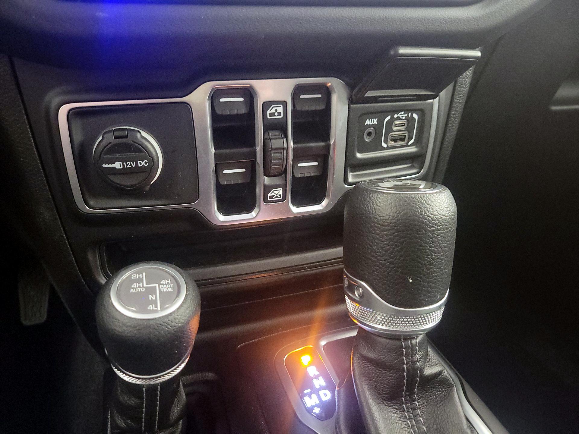 Thumbnail: 2025 Jeep Wrangler - 18