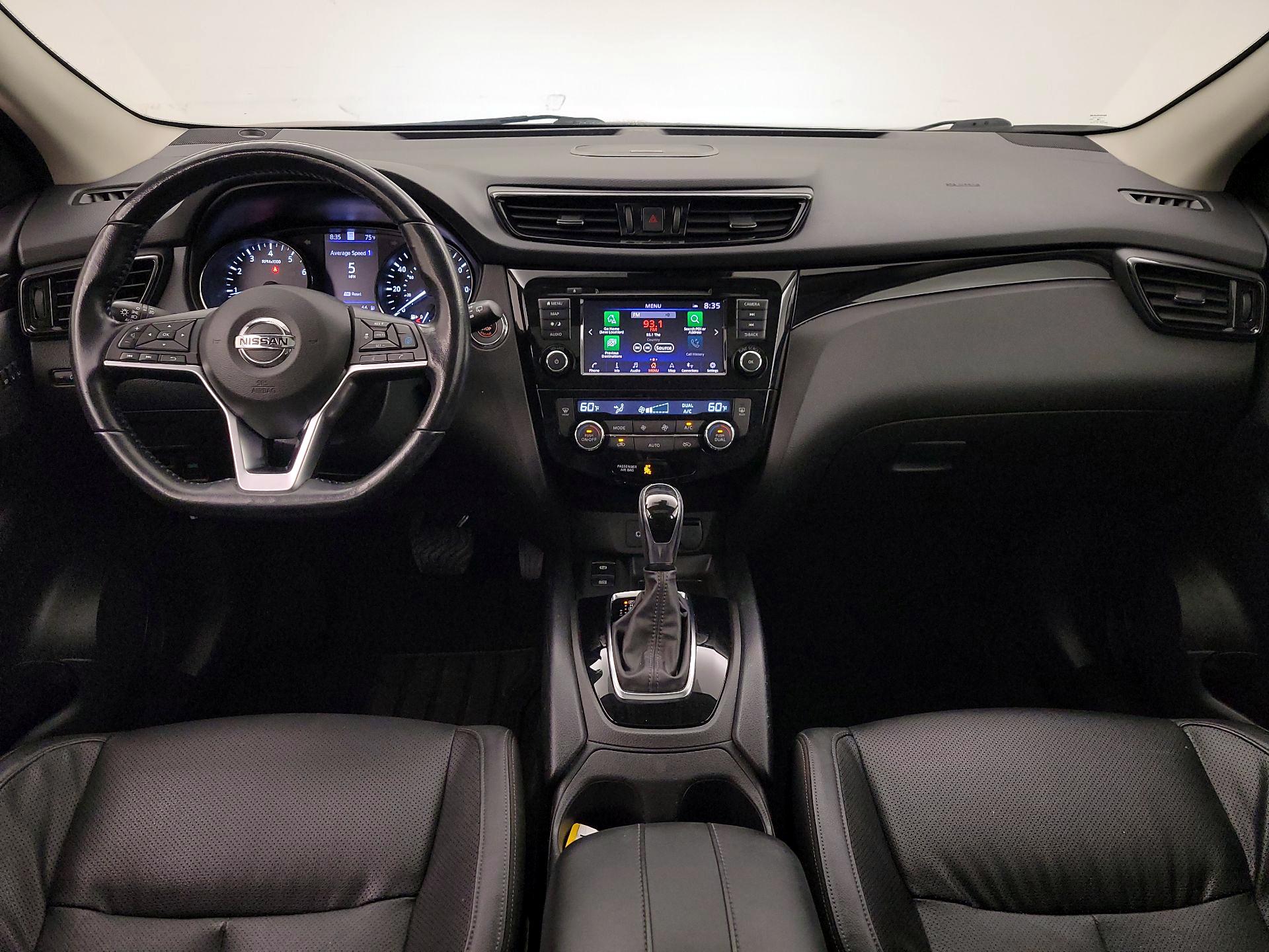 Thumbnail: 2021 Nissan Rogue Sport - 9