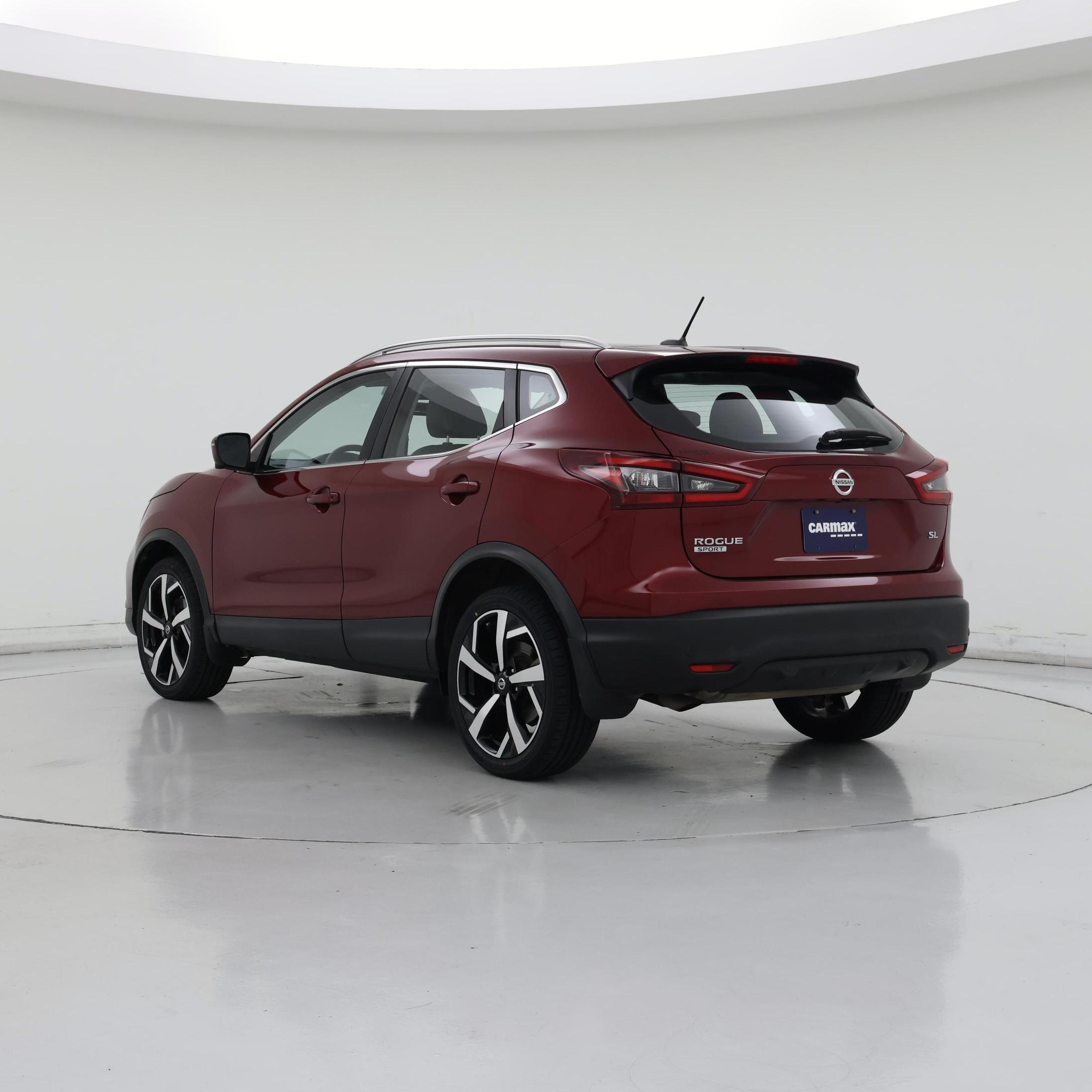Thumbnail: 2021 Nissan Rogue Sport - 2