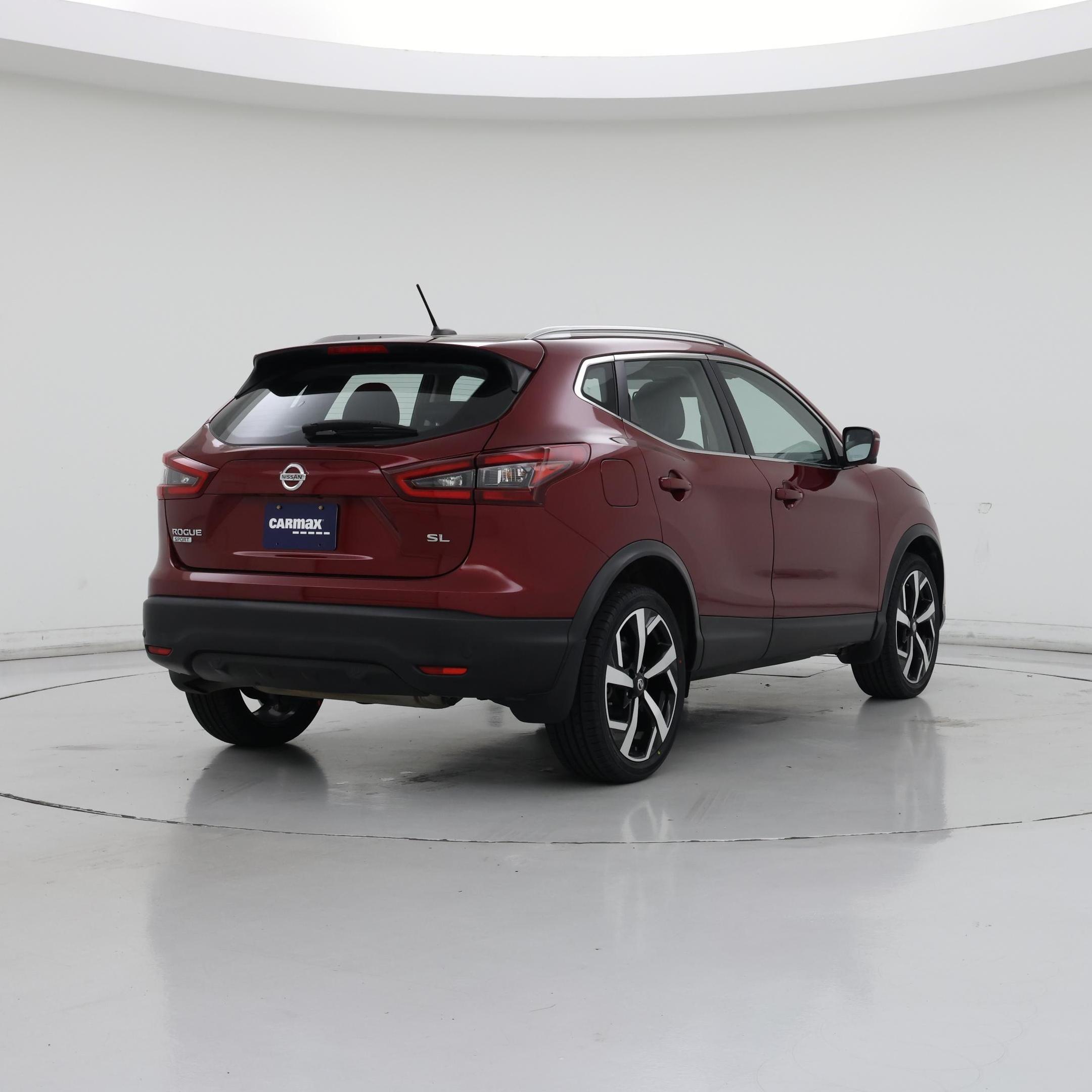Thumbnail: 2021 Nissan Rogue Sport - 8