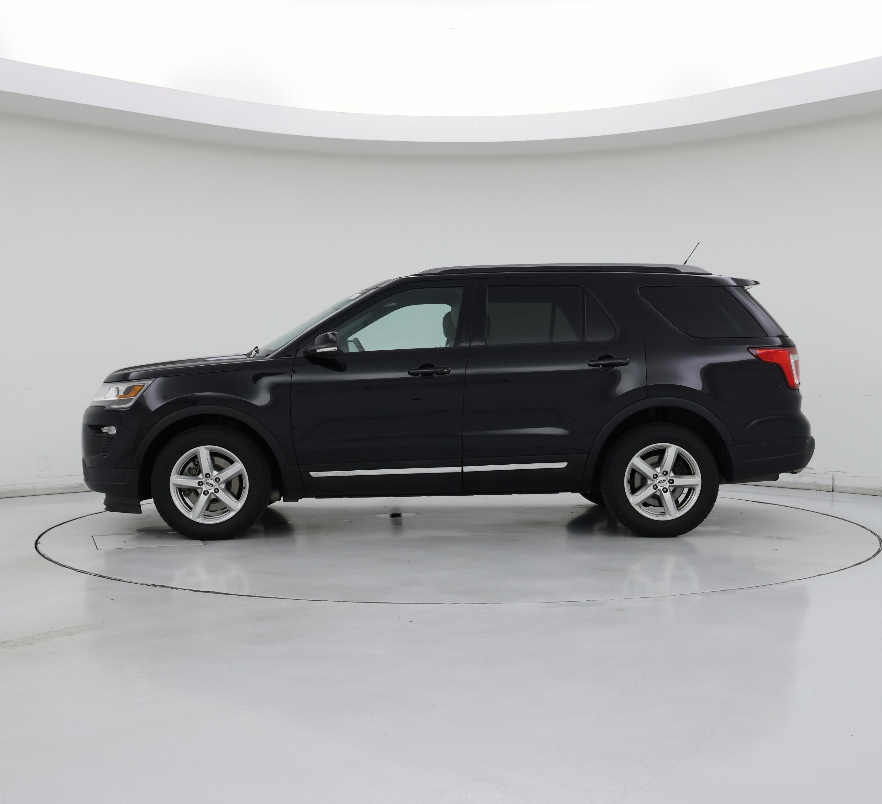 Thumbnail: 2018 Ford Explorer - 3