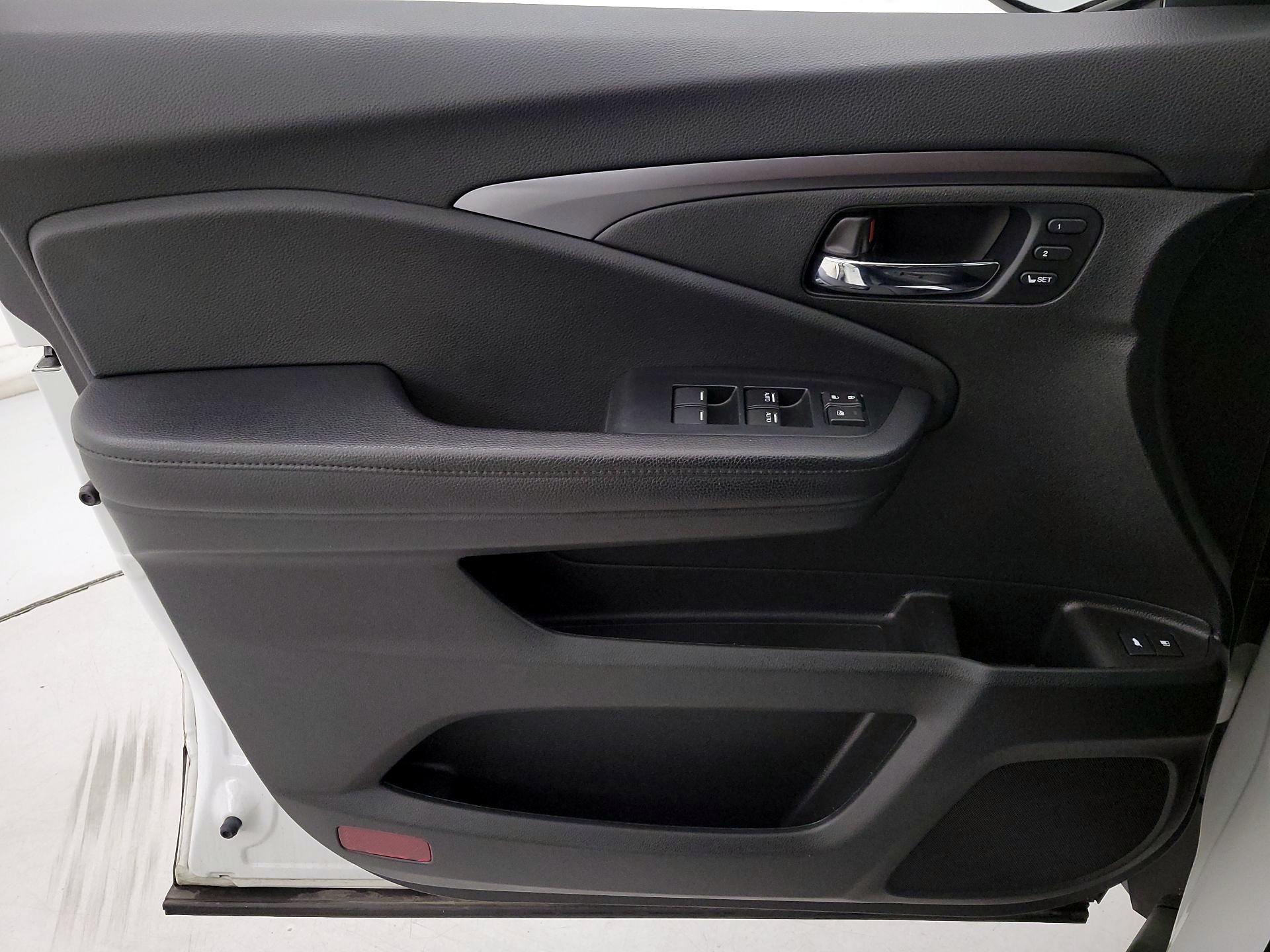 Thumbnail: 2022 Honda Pilot - 12