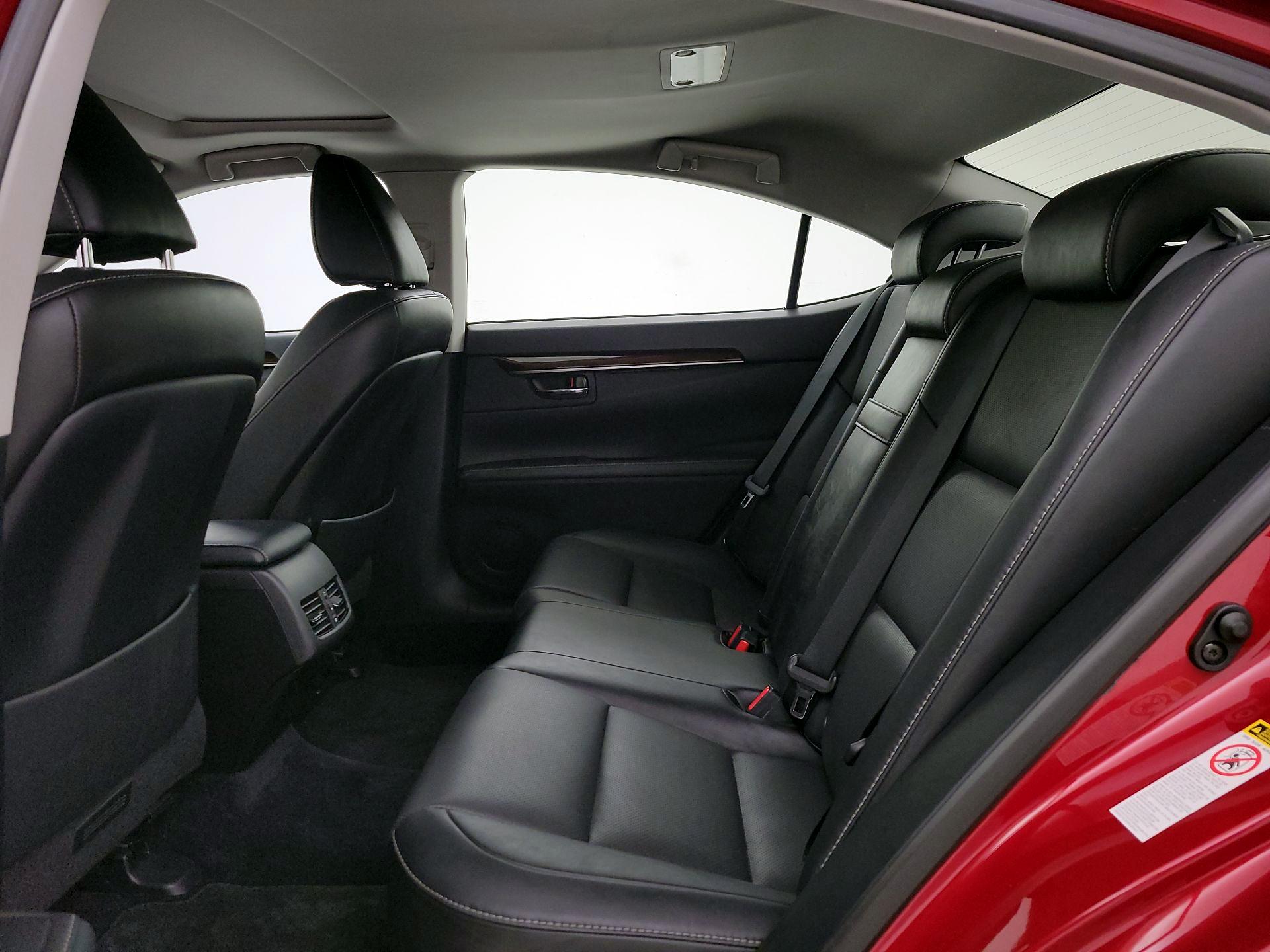 Thumbnail: 2014 Lexus ES - 20