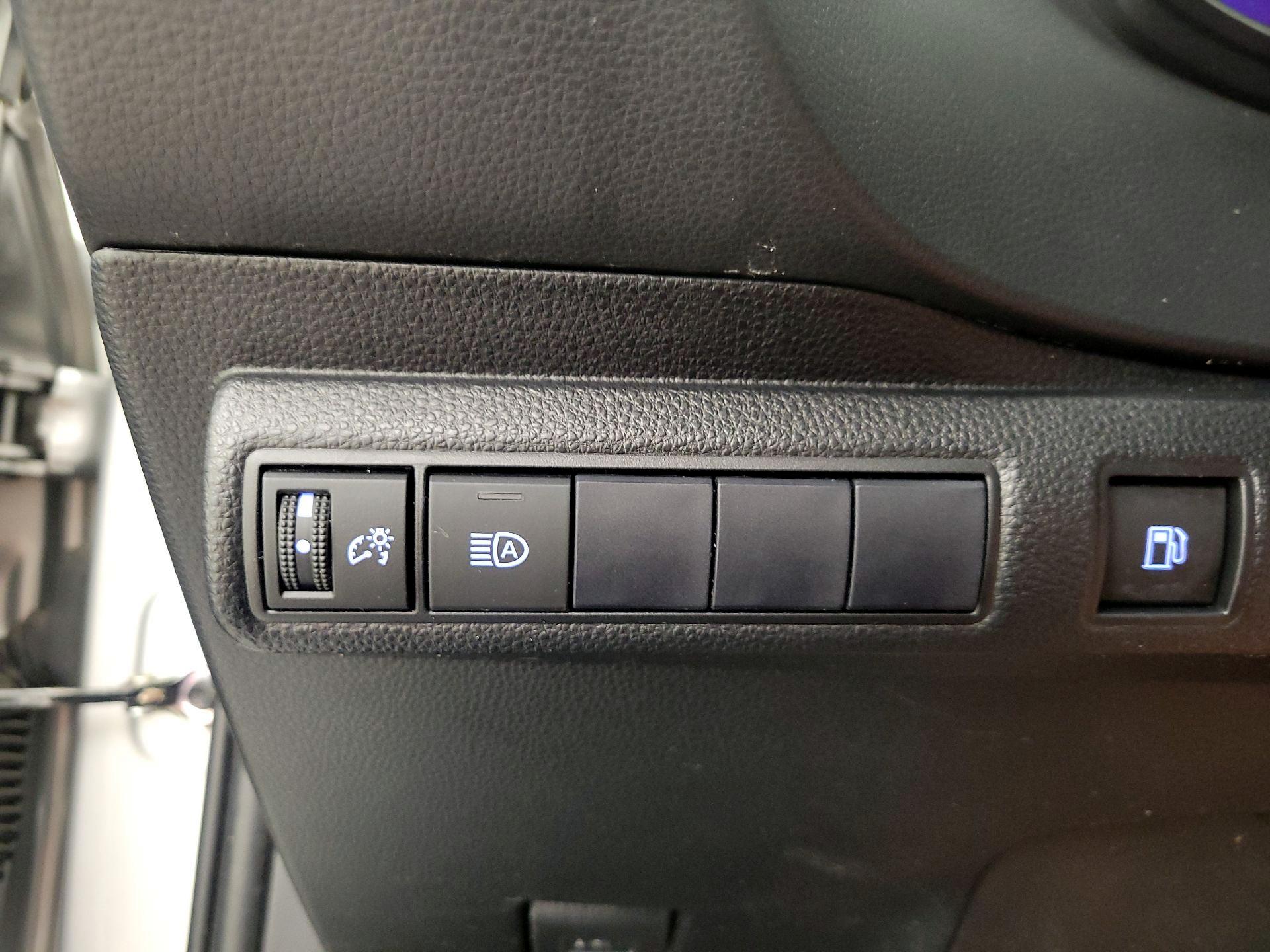 Thumbnail: 2021 Toyota Corolla - 13