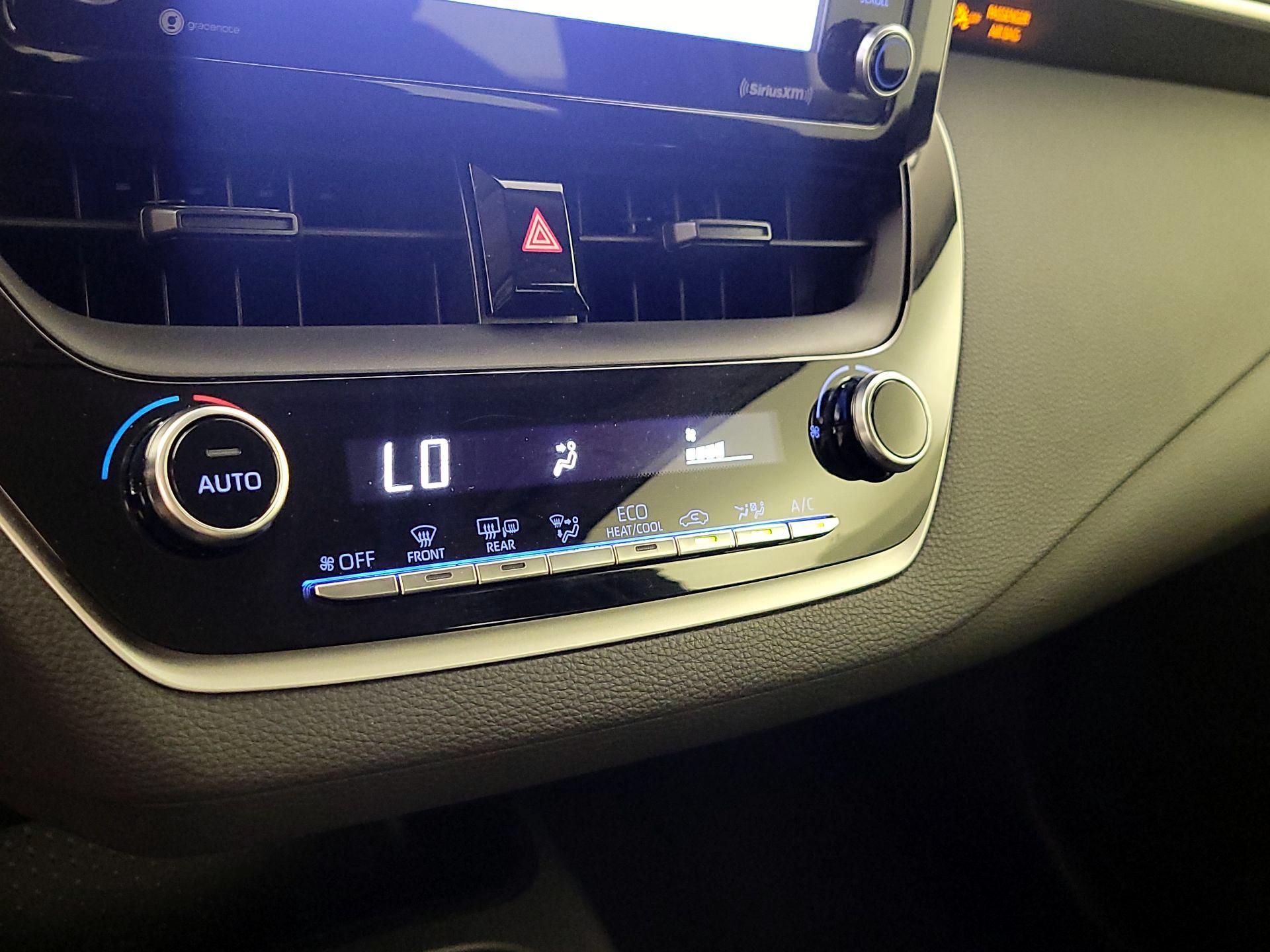 Thumbnail: 2021 Toyota Corolla - 16