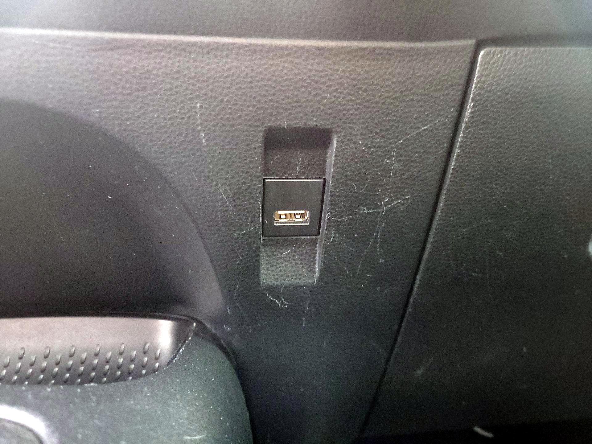 Thumbnail: 2021 Toyota Corolla - 18