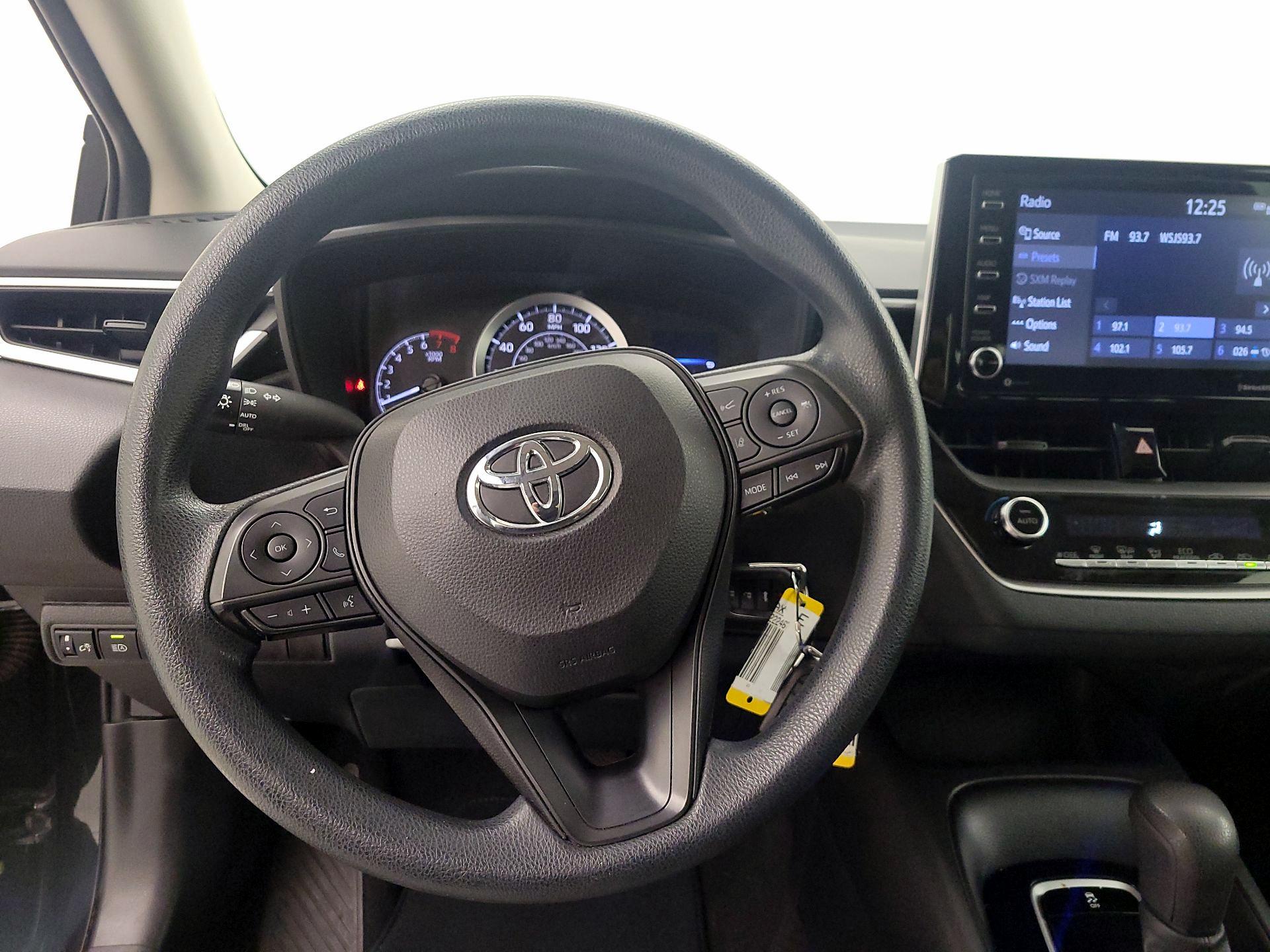 Thumbnail: 2021 Toyota Corolla - 10