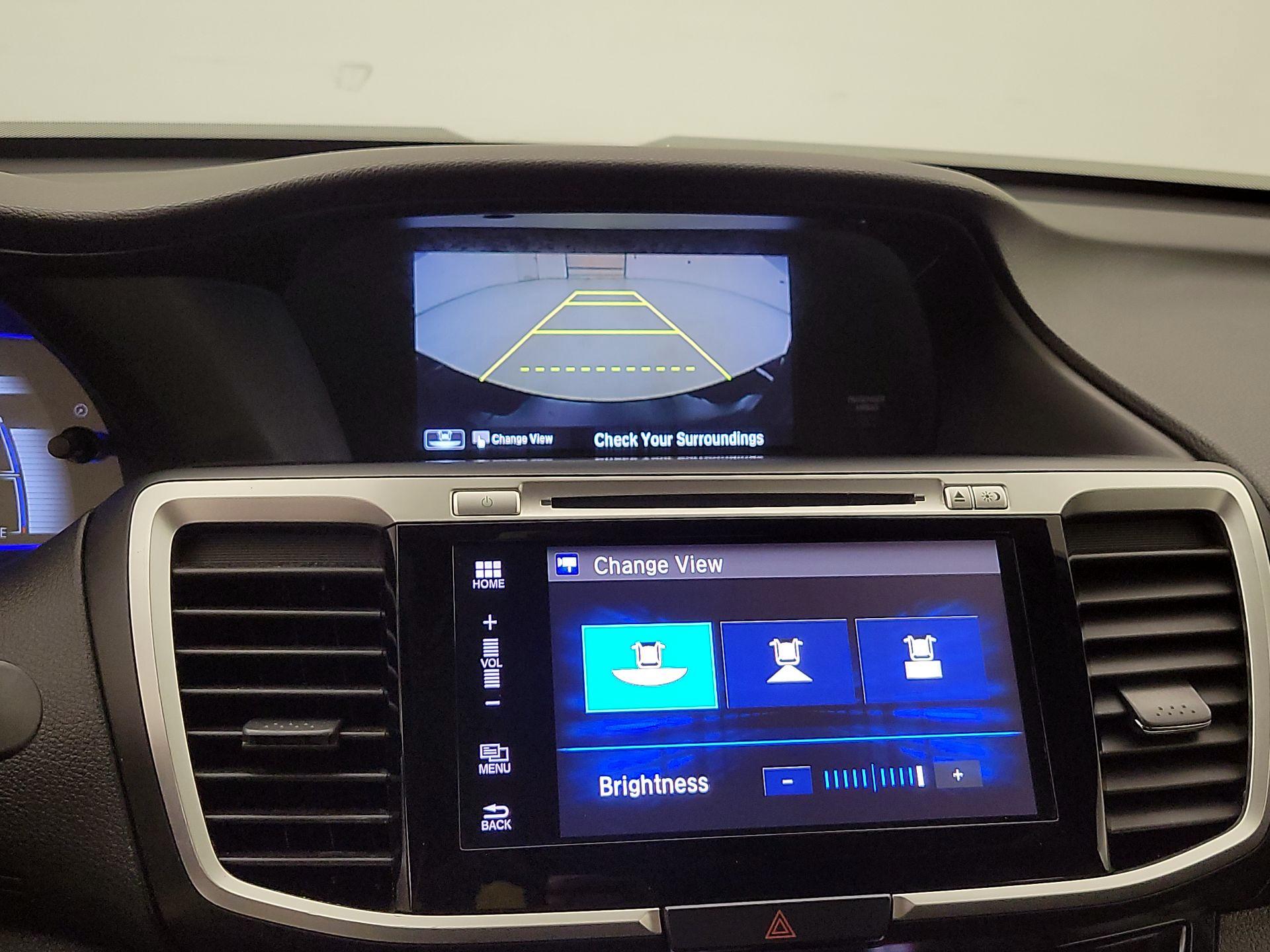 Thumbnail: 2017 Honda Accord - 15
