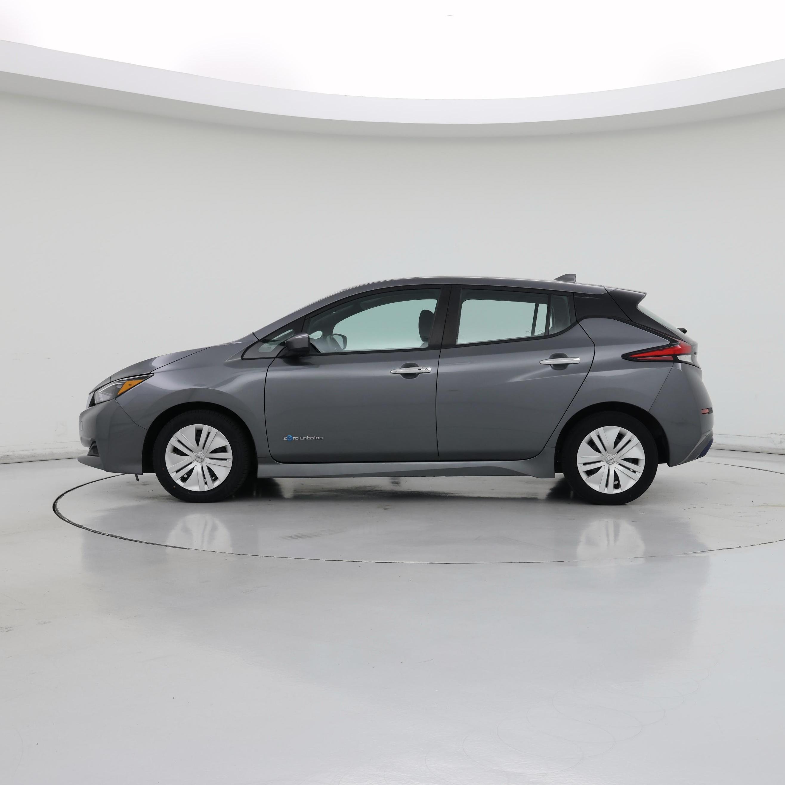 Thumbnail: 2019 Nissan Leaf - 3