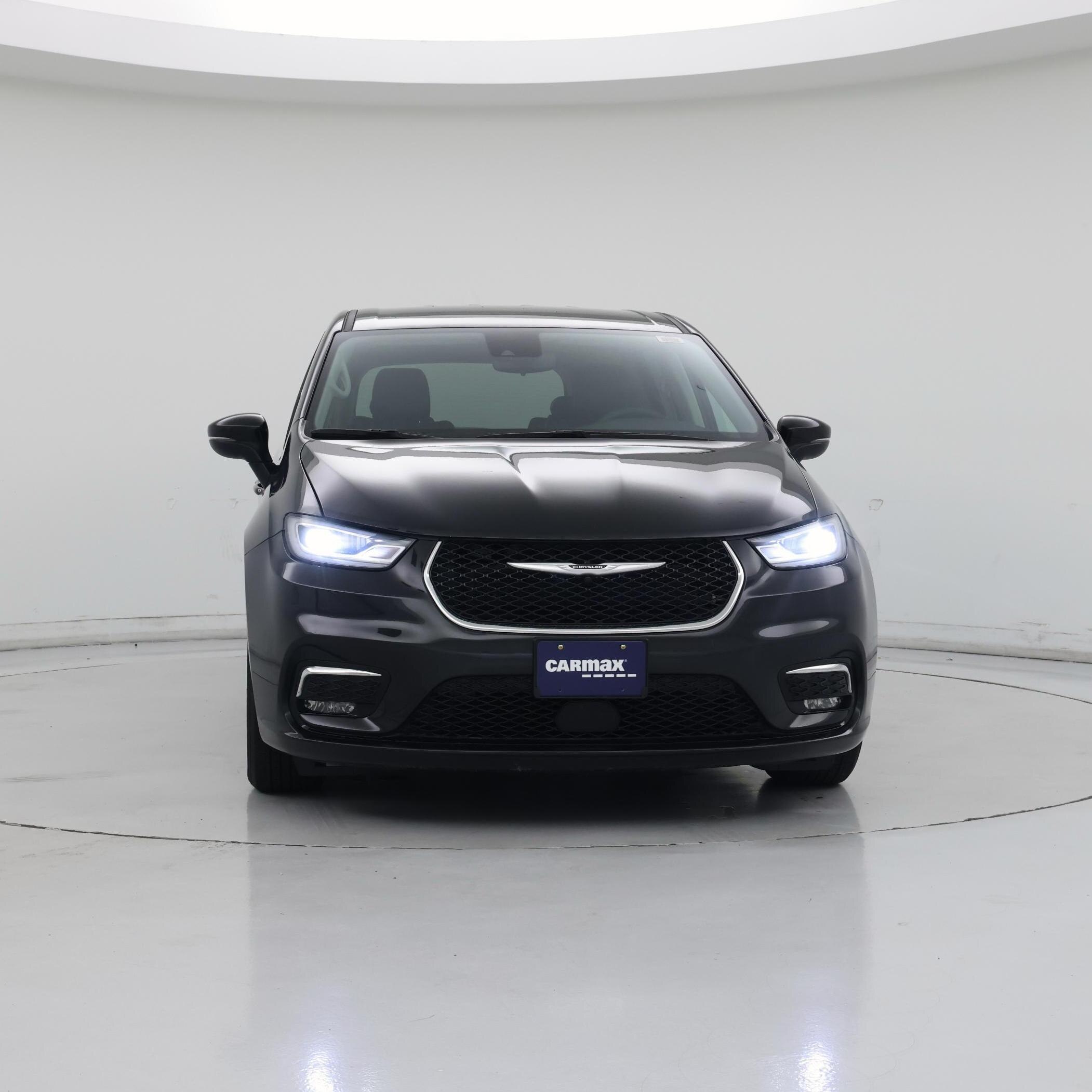 Thumbnail: 2023 Chrysler Pacifica - 5