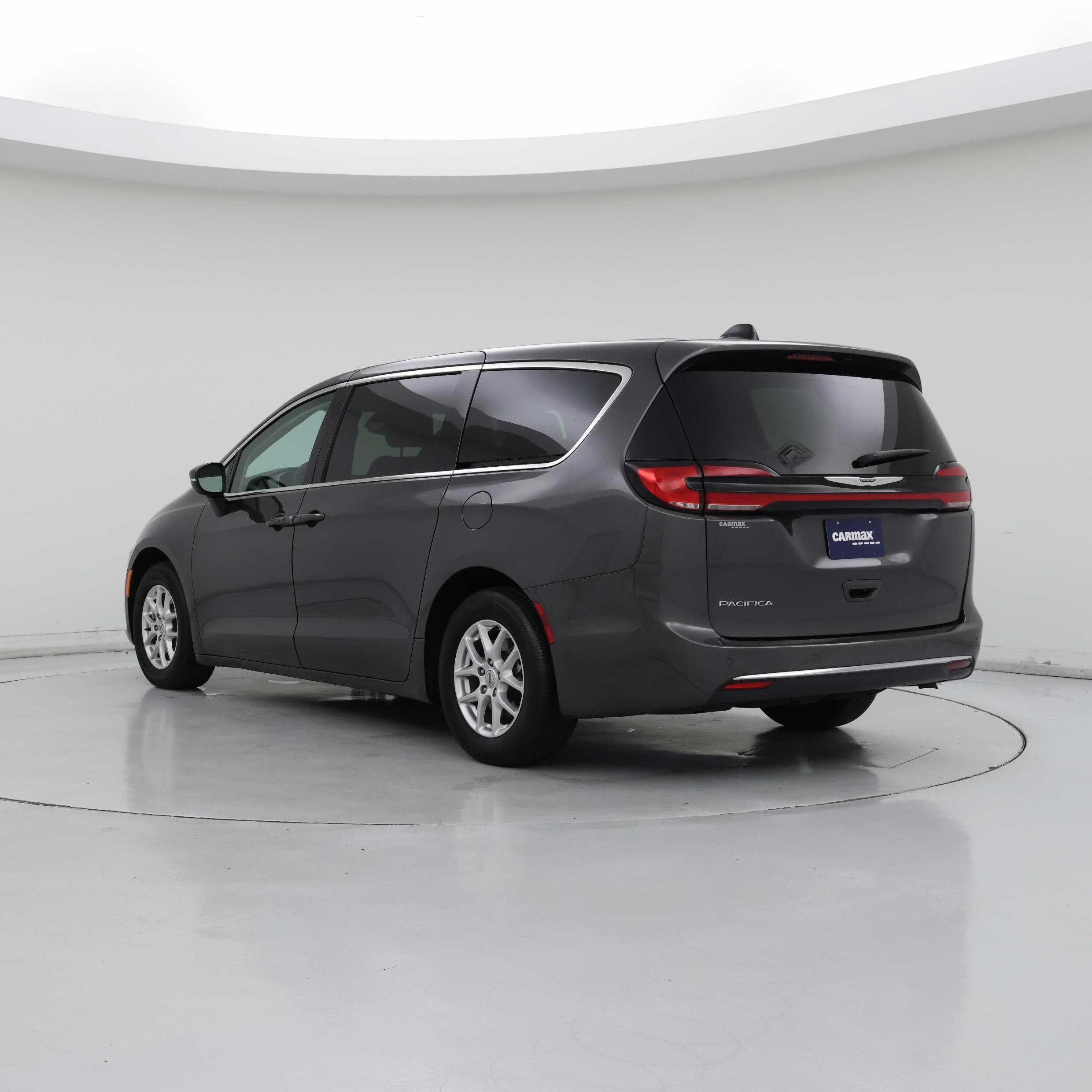 Thumbnail: 2023 Chrysler Pacifica - 2