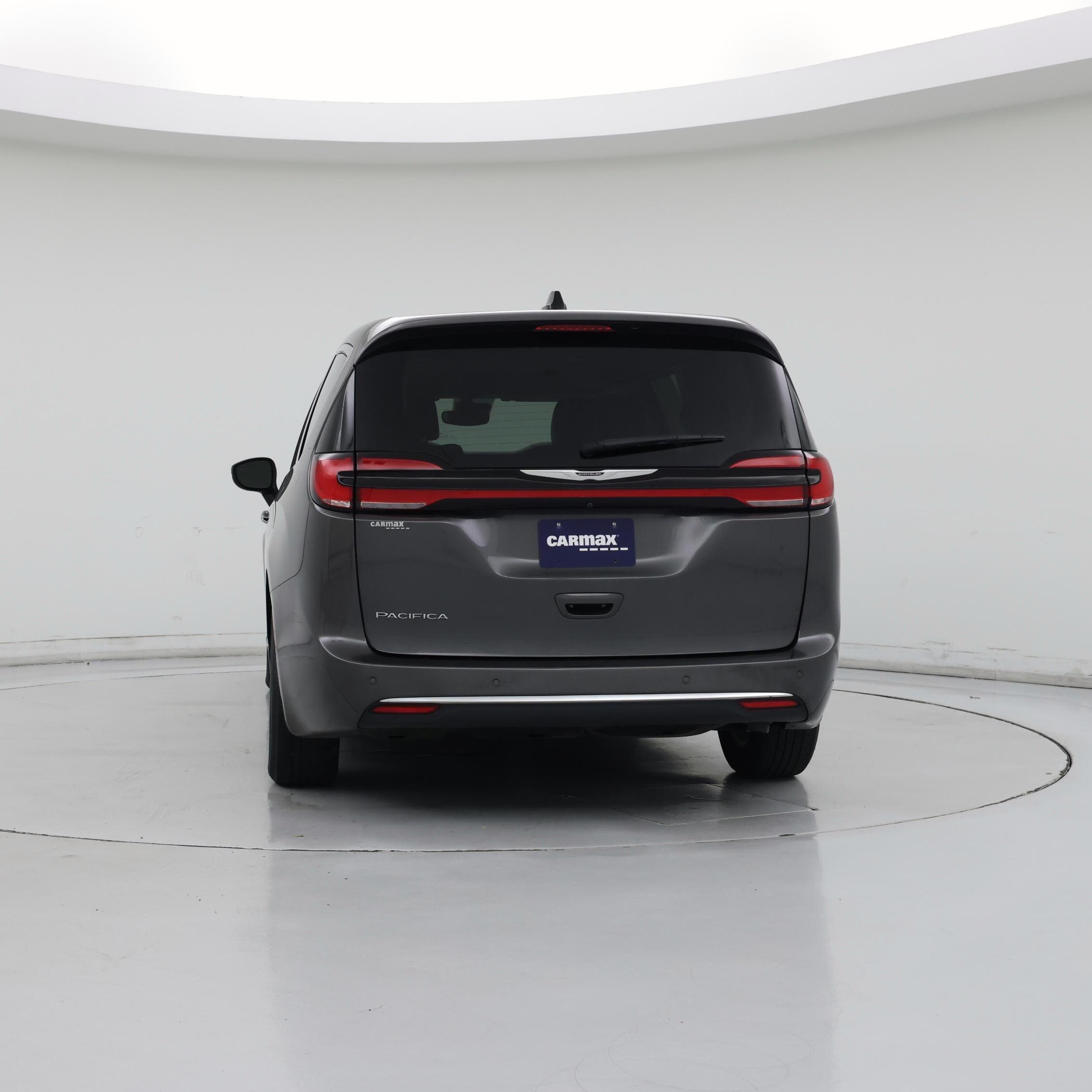 Thumbnail: 2023 Chrysler Pacifica - 6