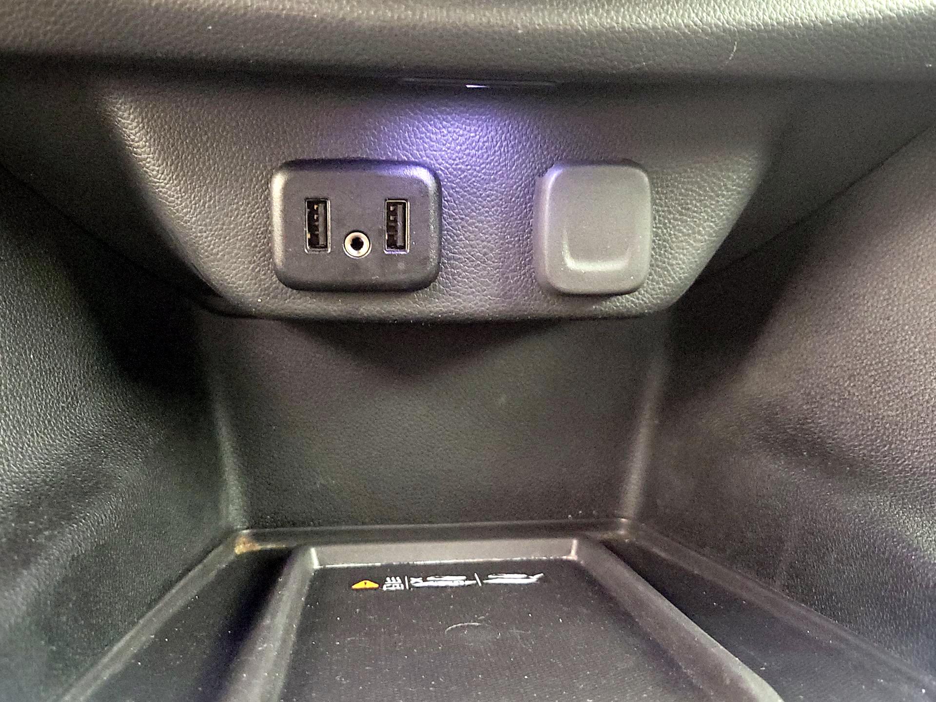 Thumbnail: 2023 Chevrolet Traverse - 18