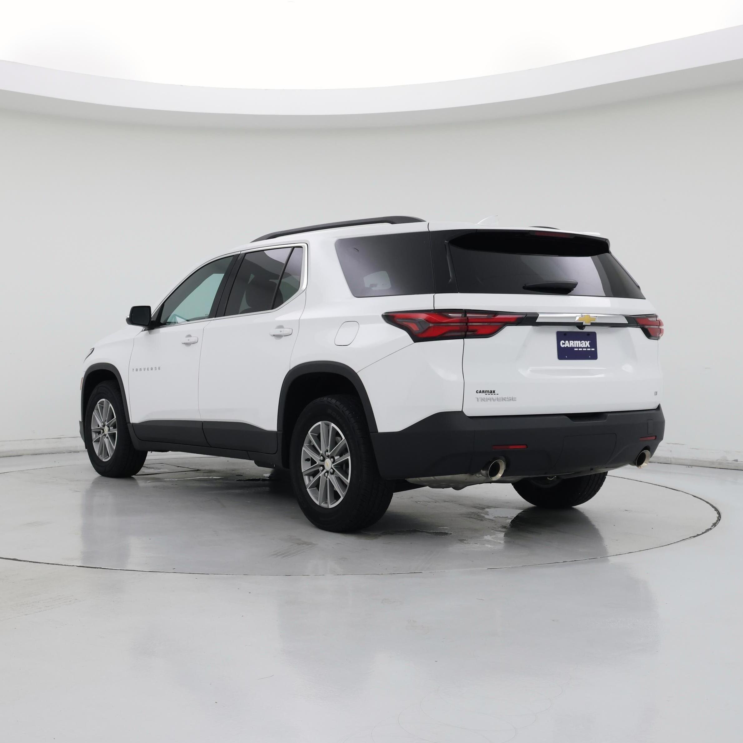 Thumbnail: 2023 Chevrolet Traverse - 2