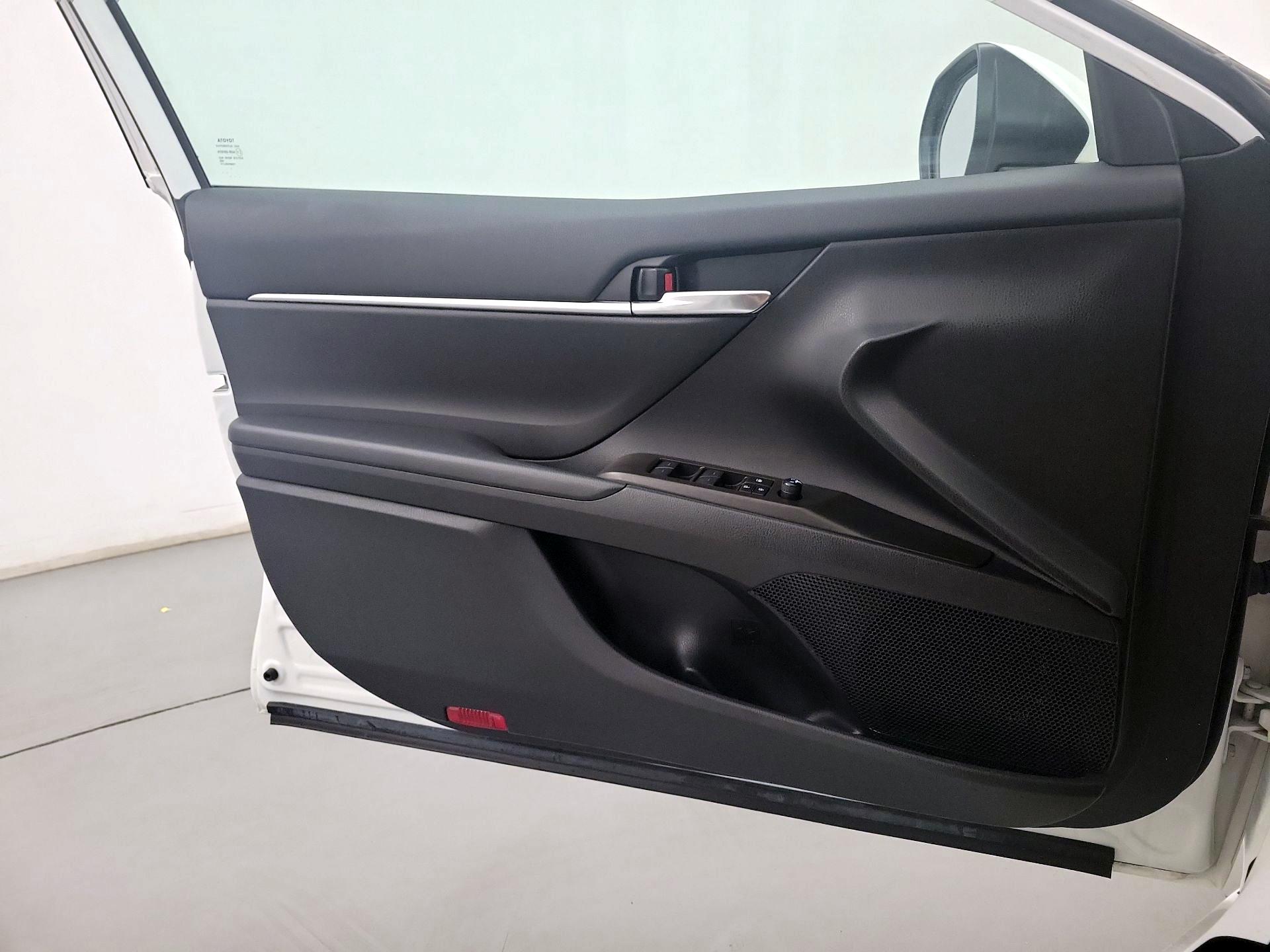 Thumbnail: 2023 Toyota Camry - 12