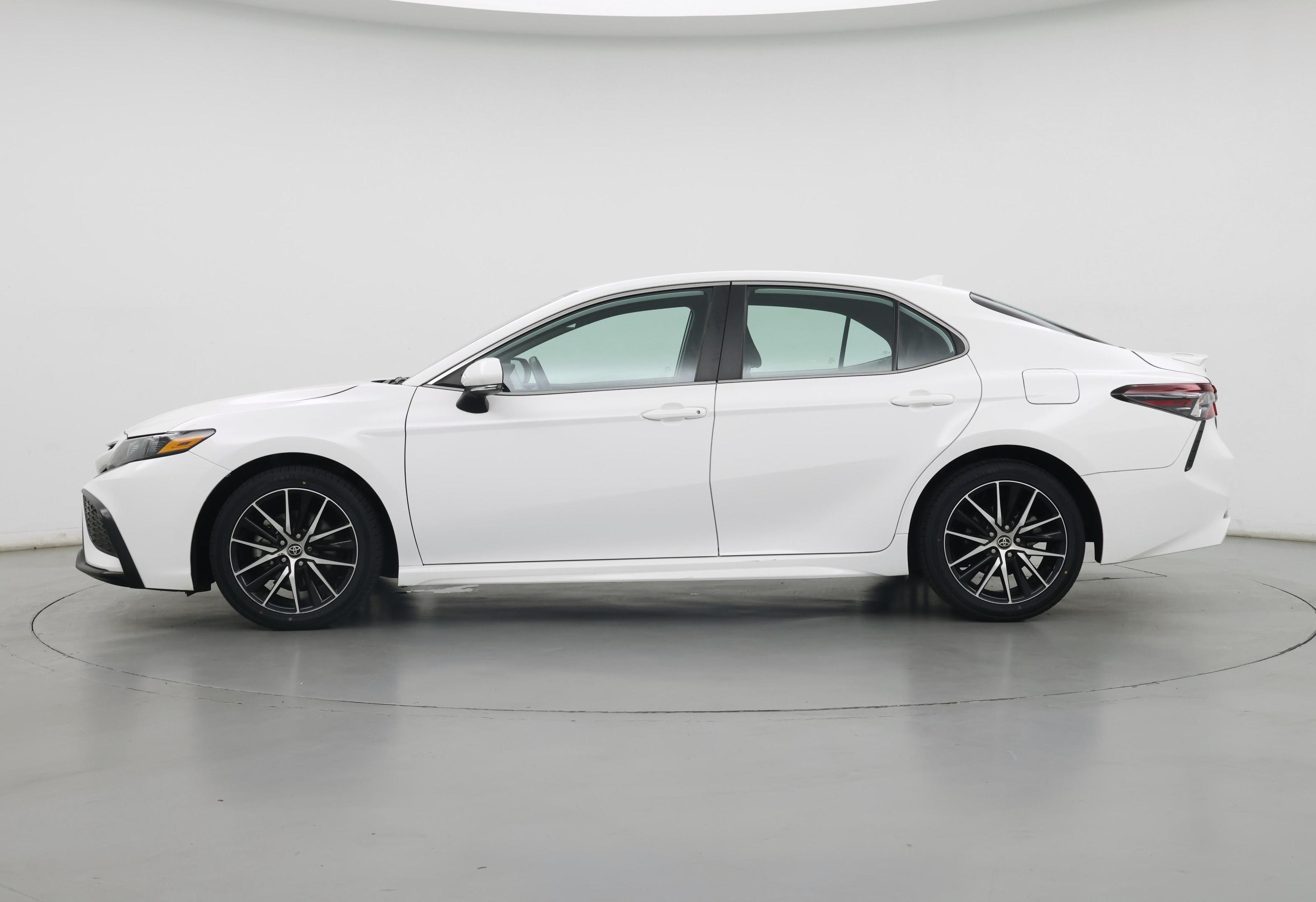 Thumbnail: 2023 Toyota Camry - 3