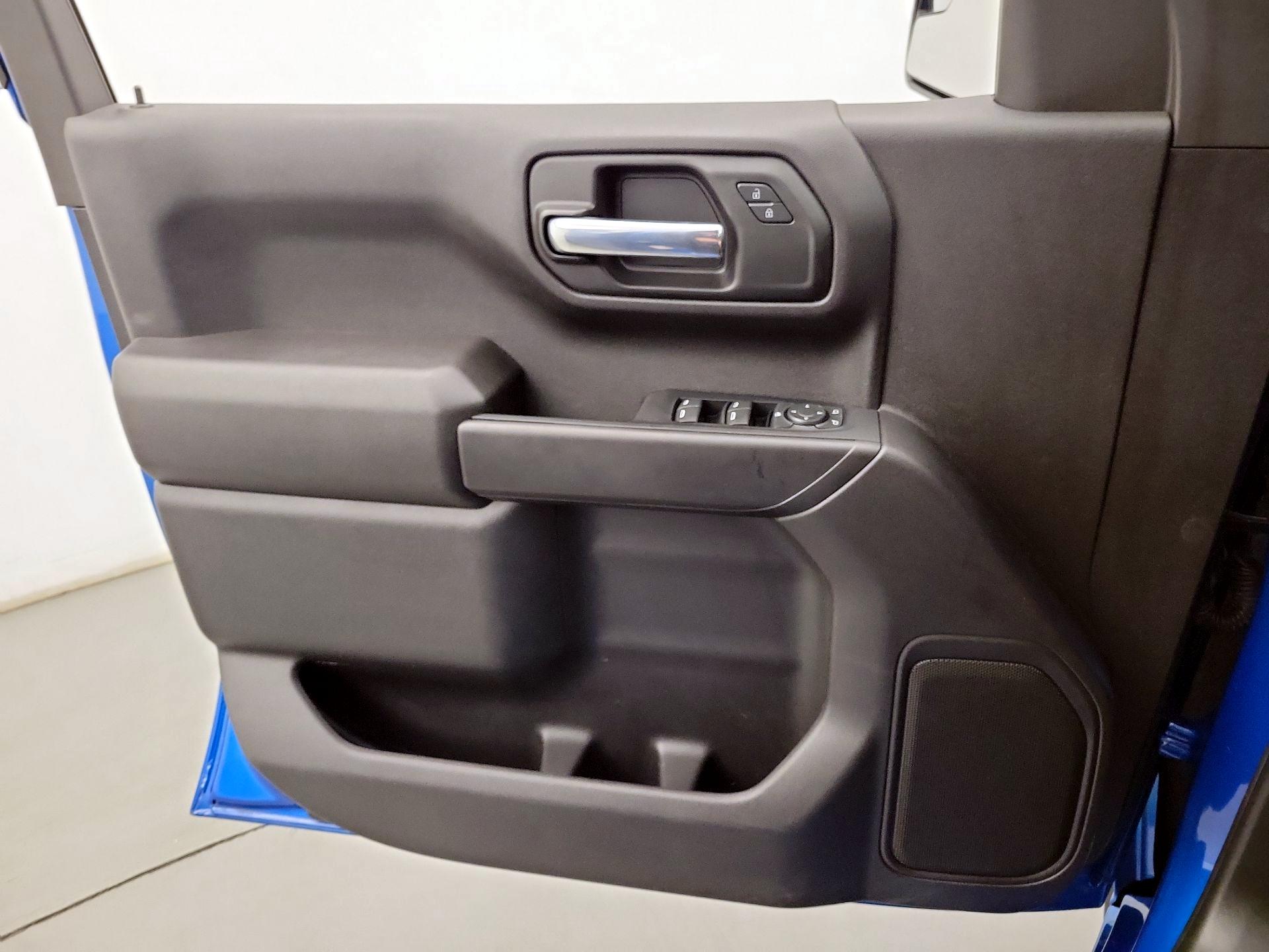 Thumbnail: 2023 Chevrolet Silverado 1500 - 12