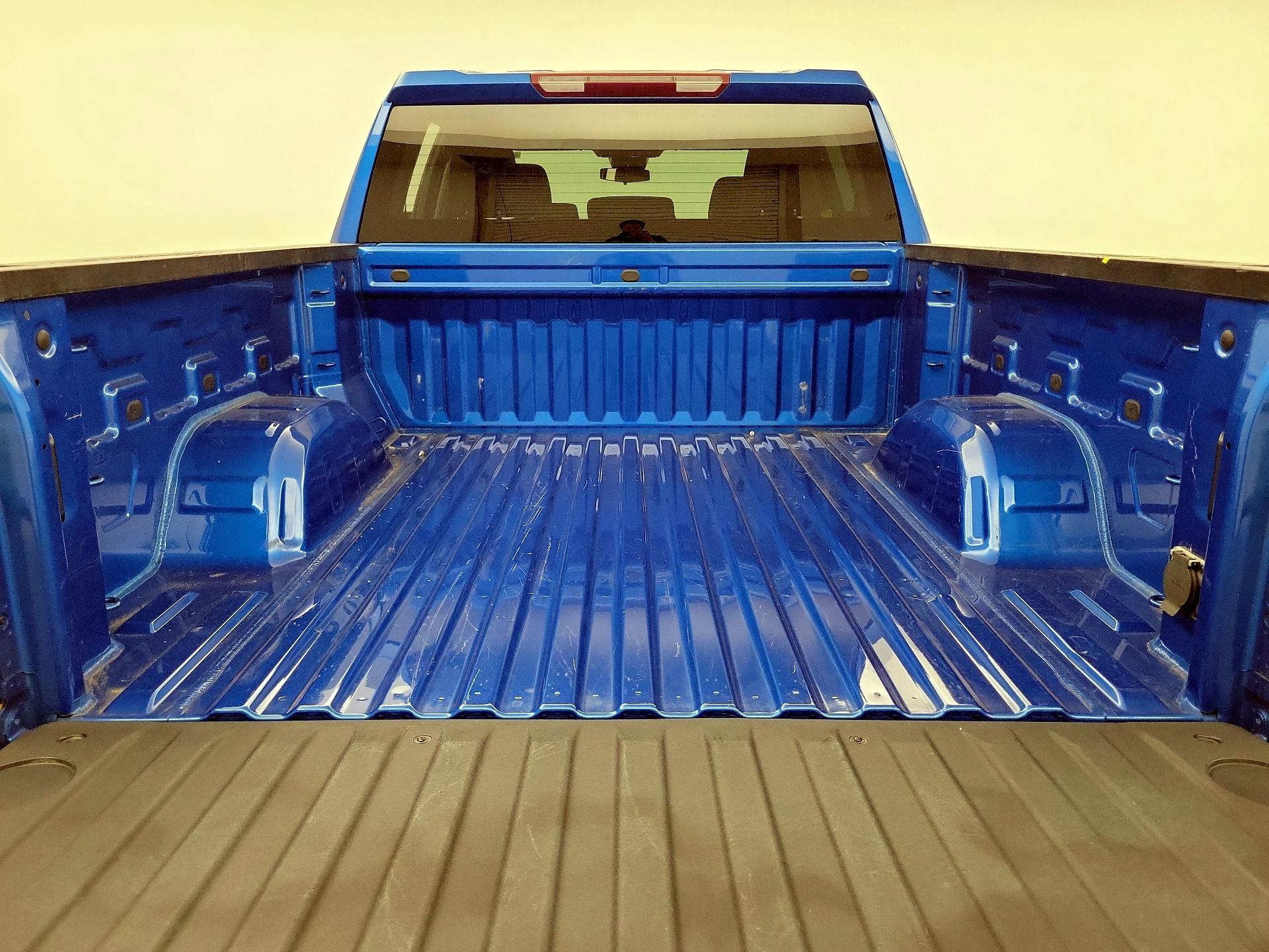 Thumbnail: 2023 Chevrolet Silverado 1500 - 20