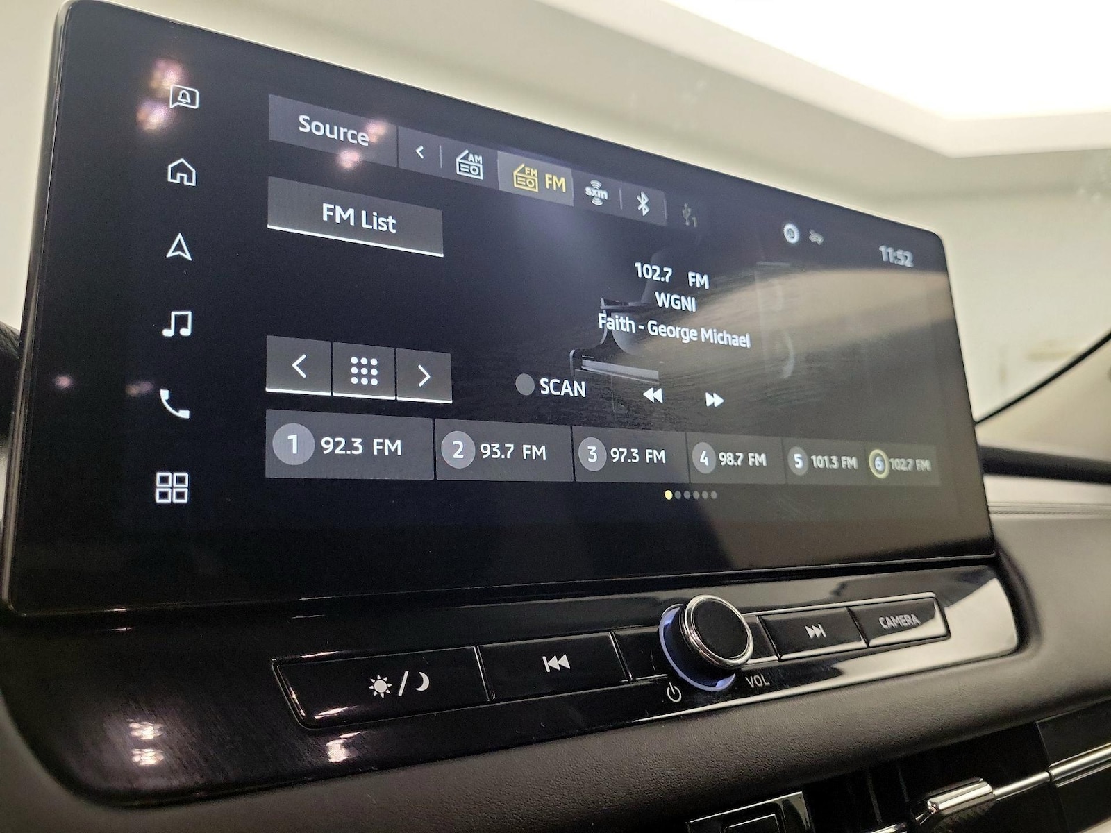 2025 Mitsubishi Outlander SE - Photo 17