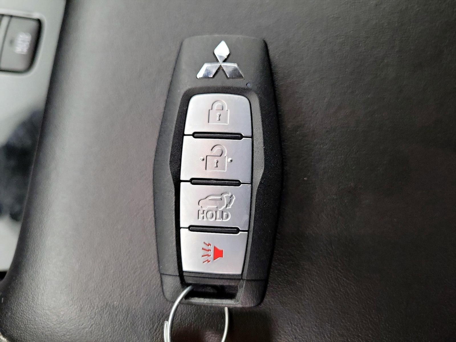 2025 Mitsubishi Outlander SE - Photo 26