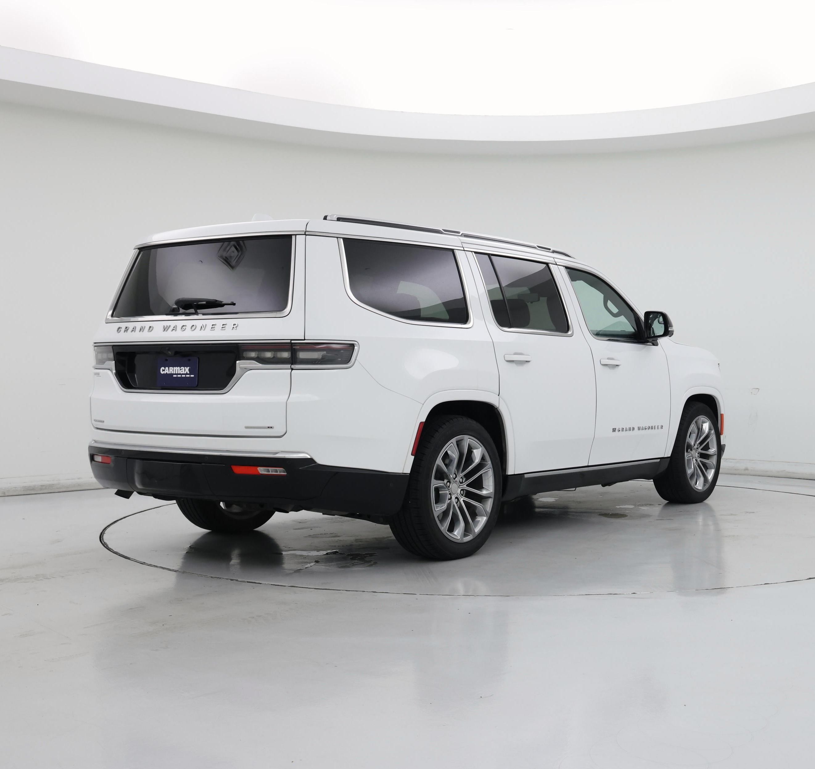 Thumbnail: 2023 Jeep Grand Wagoneer - 8