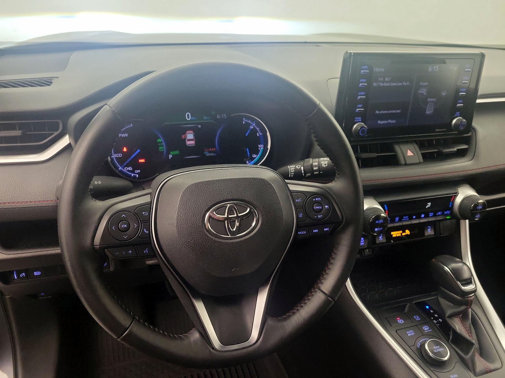 Thumbnail: 2021 Toyota RAV4 - 10