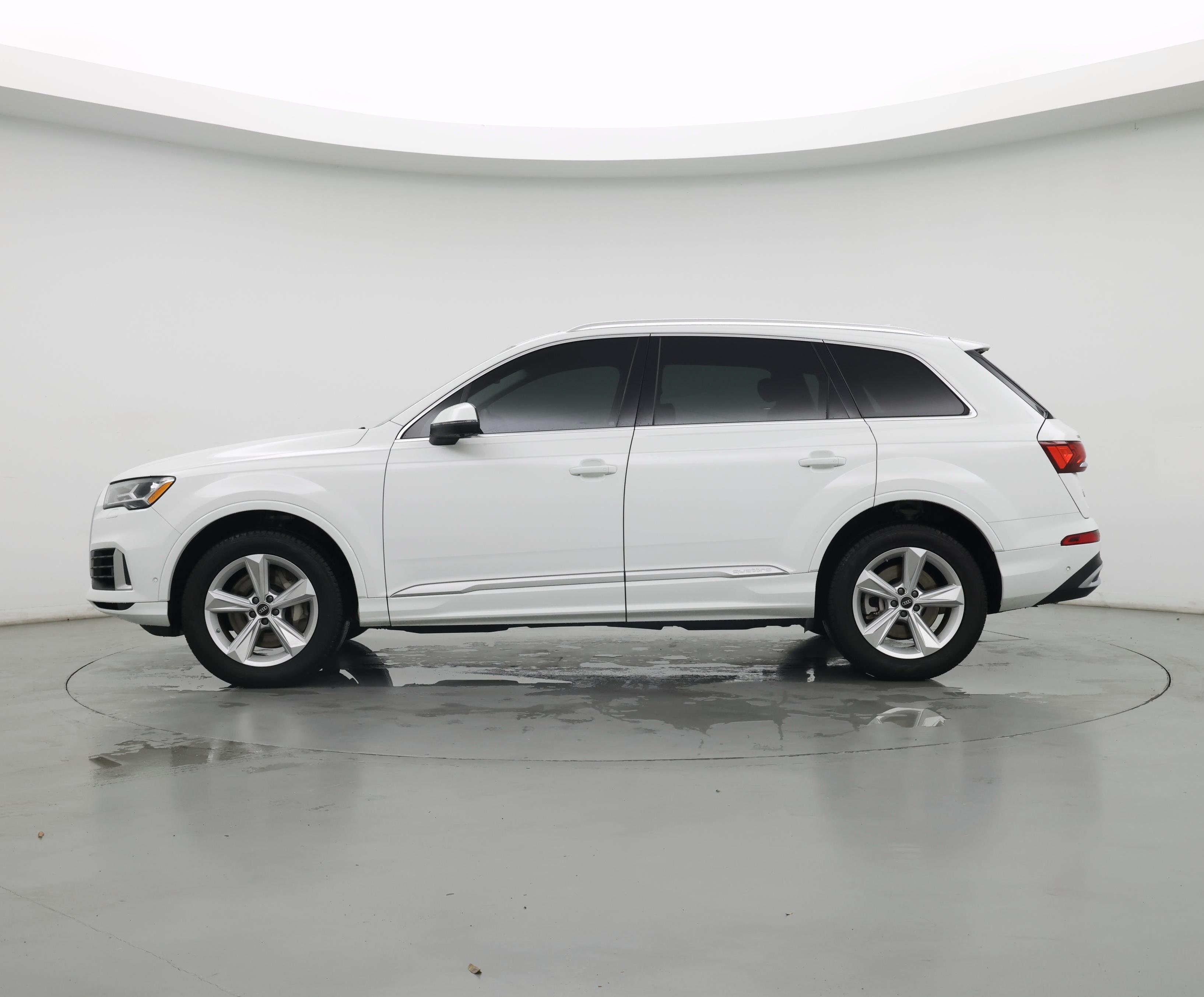 Thumbnail: 2022 Audi Q7 - 3