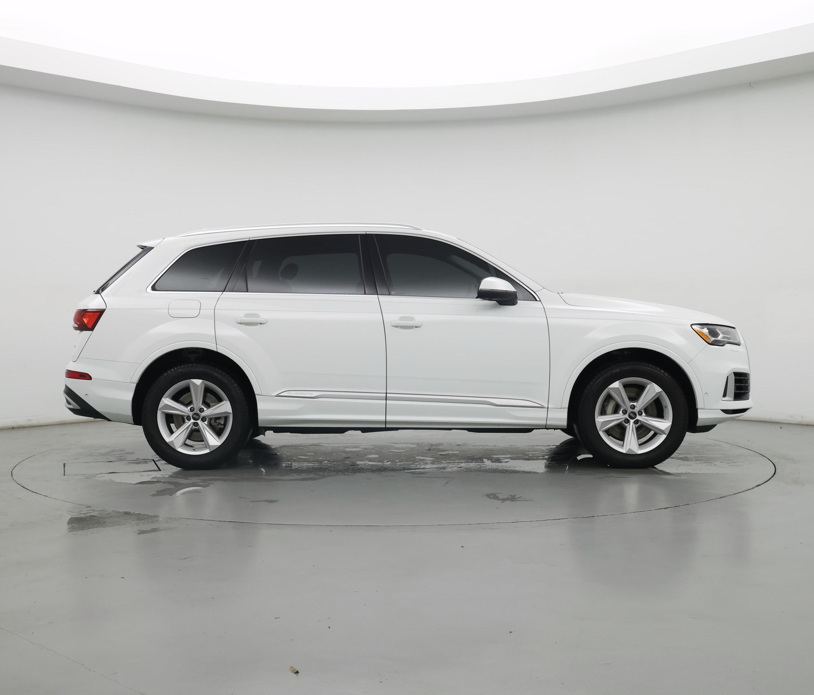 Thumbnail: 2022 Audi Q7 - 7
