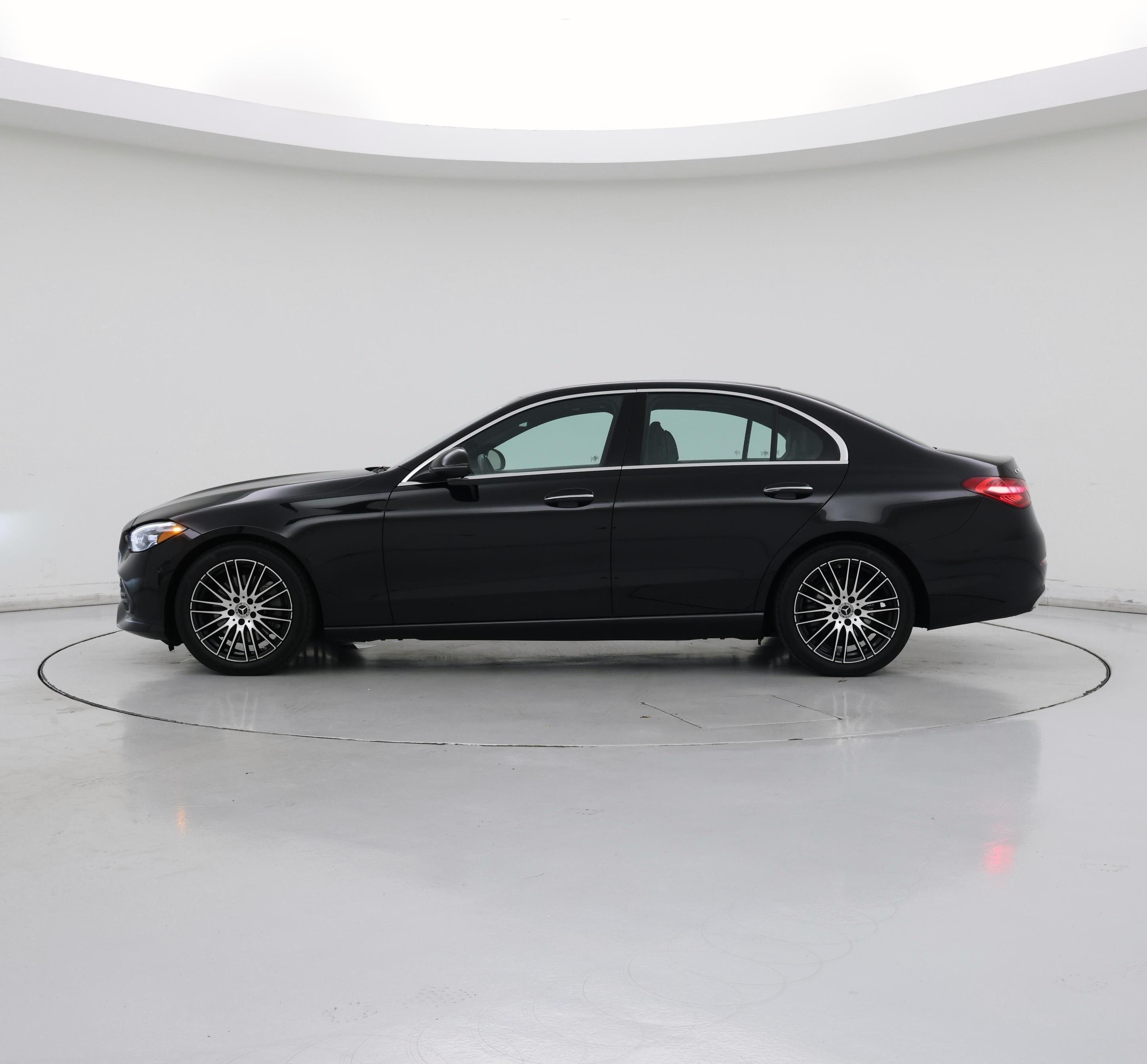 Thumbnail: 2025 Mercedes-Benz C-Class - 3