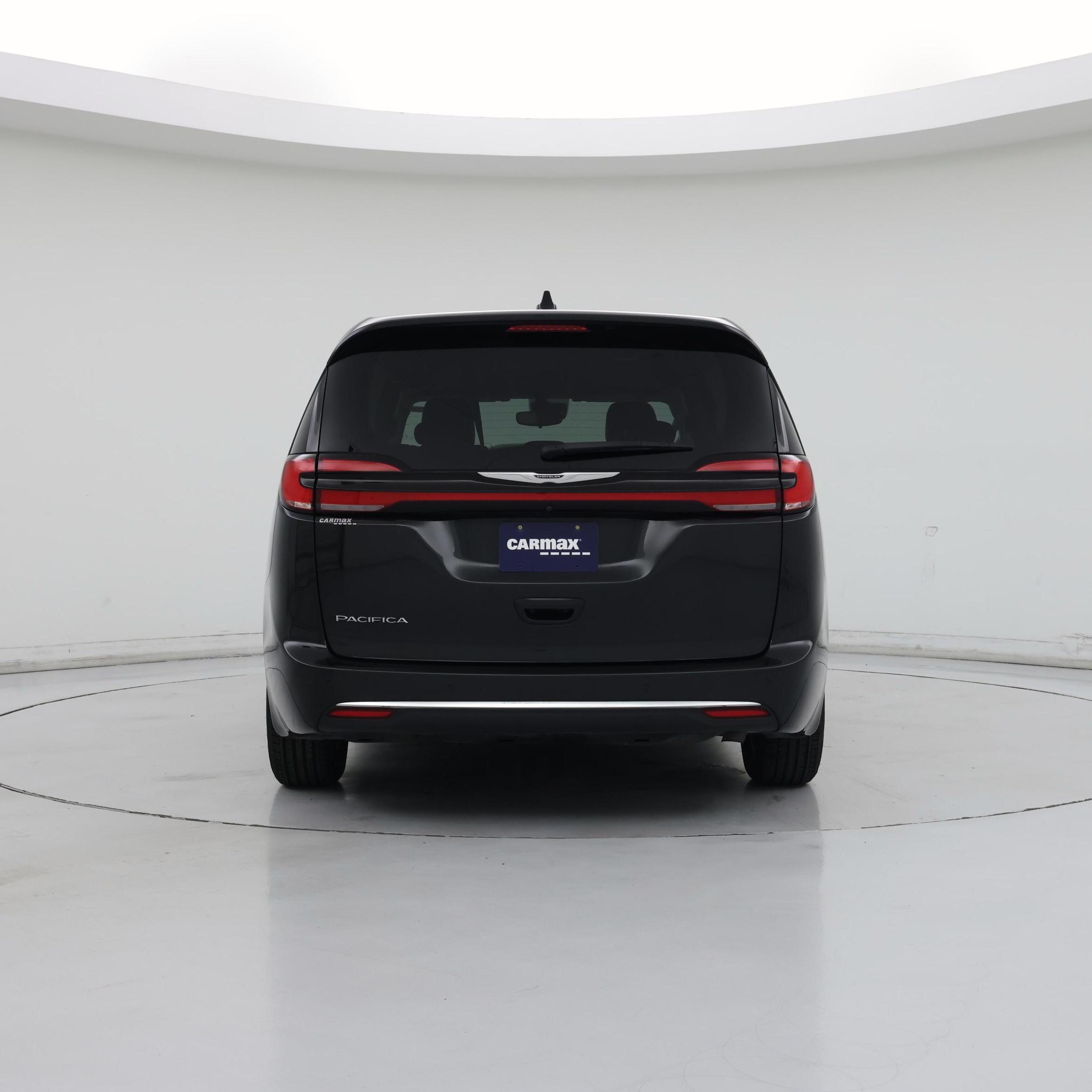 Thumbnail: 2023 Chrysler Pacifica - 6