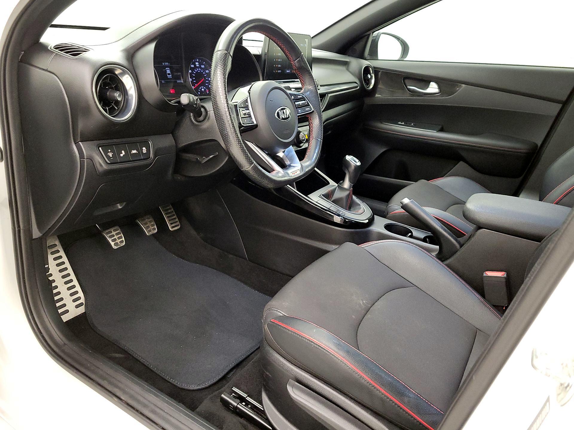 Thumbnail: 2020 Kia Forte - 11