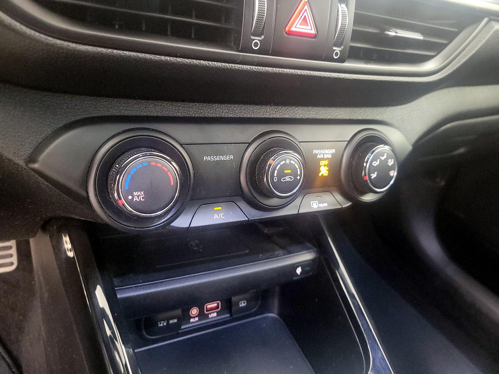 Thumbnail: 2020 Kia Forte - 16