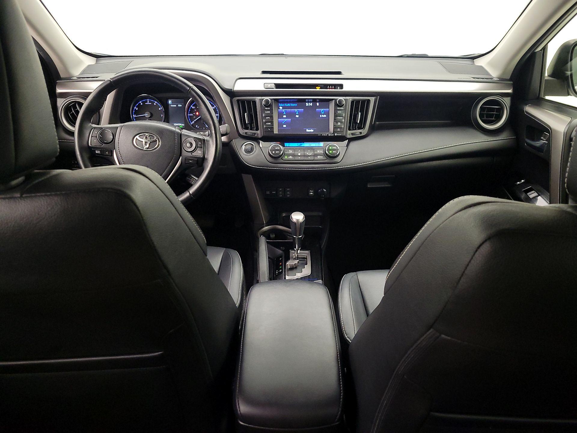 Thumbnail: 2018 Toyota RAV4 - 9