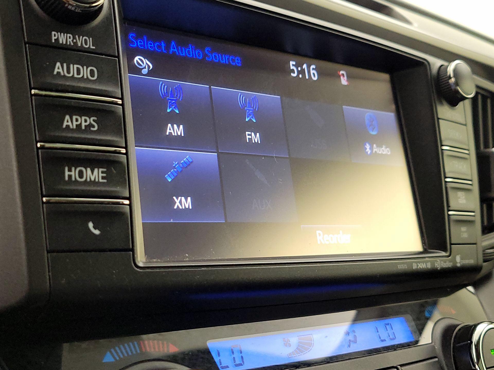 Thumbnail: 2018 Toyota RAV4 - 15