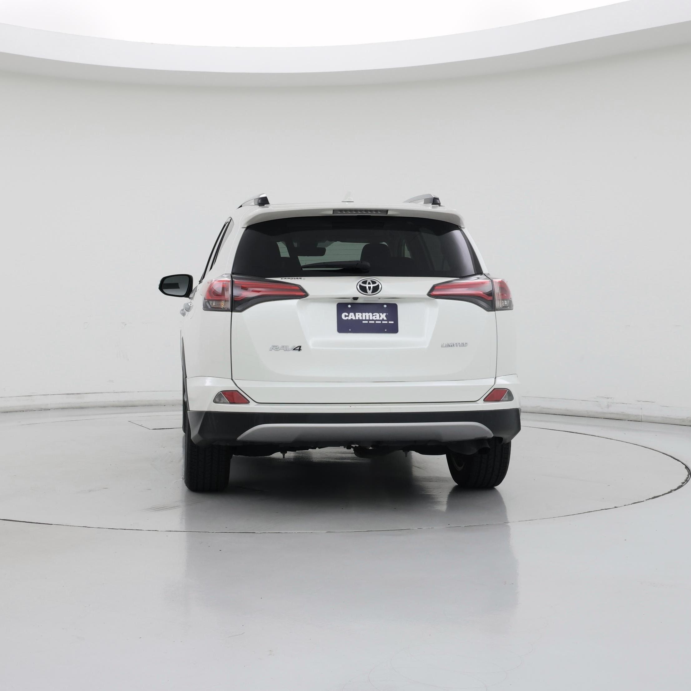 Thumbnail: 2018 Toyota RAV4 - 6