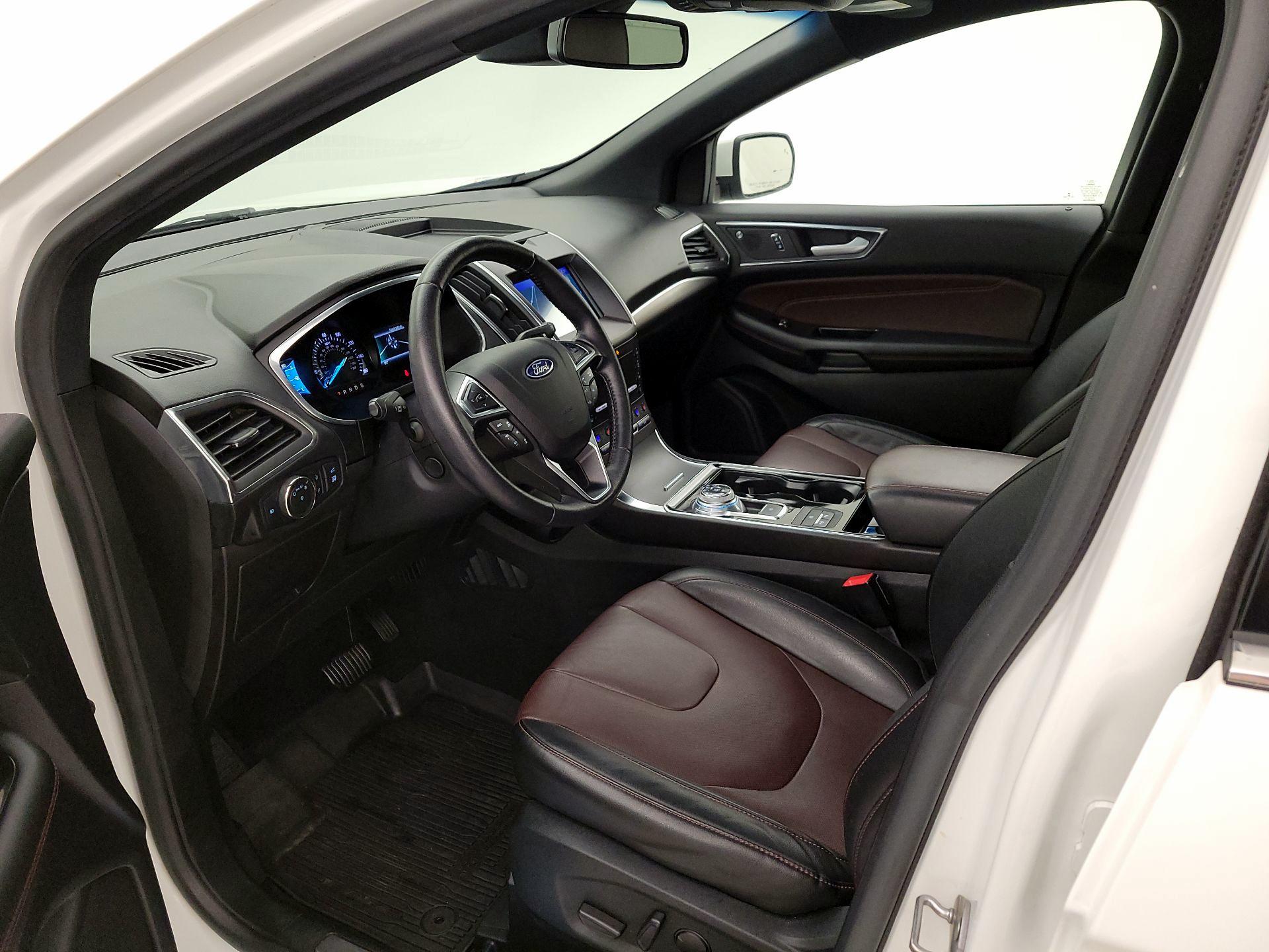 Thumbnail: 2020 Ford Edge - 11