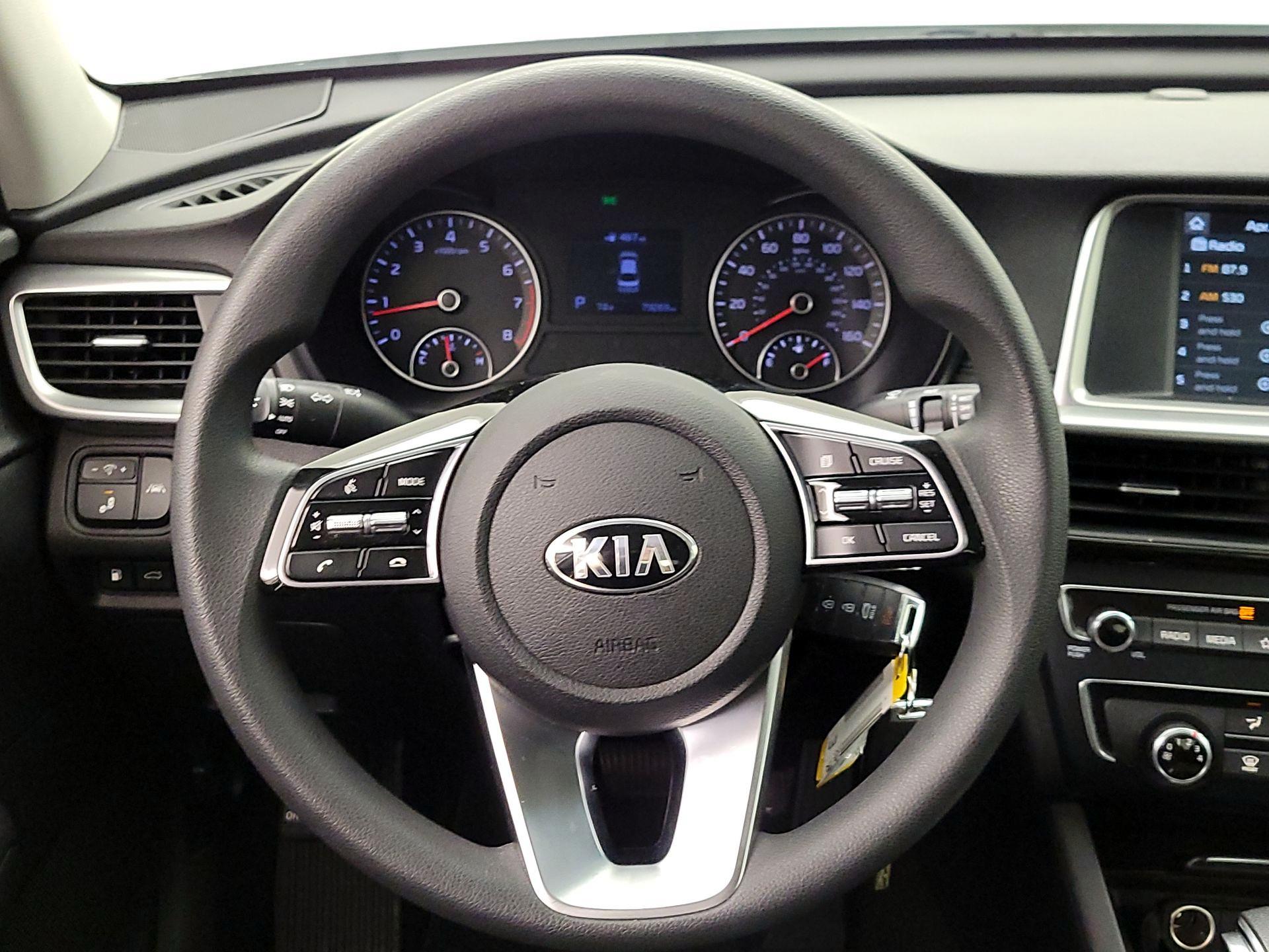 Thumbnail: 2020 Kia Optima - 10