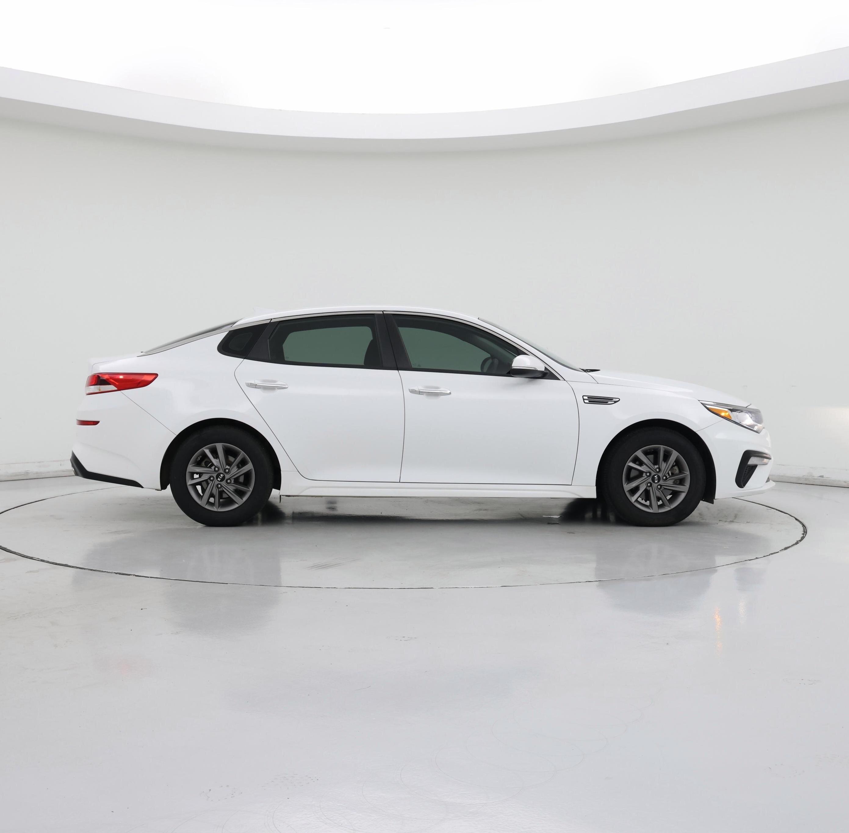 Thumbnail: 2020 Kia Optima - 7